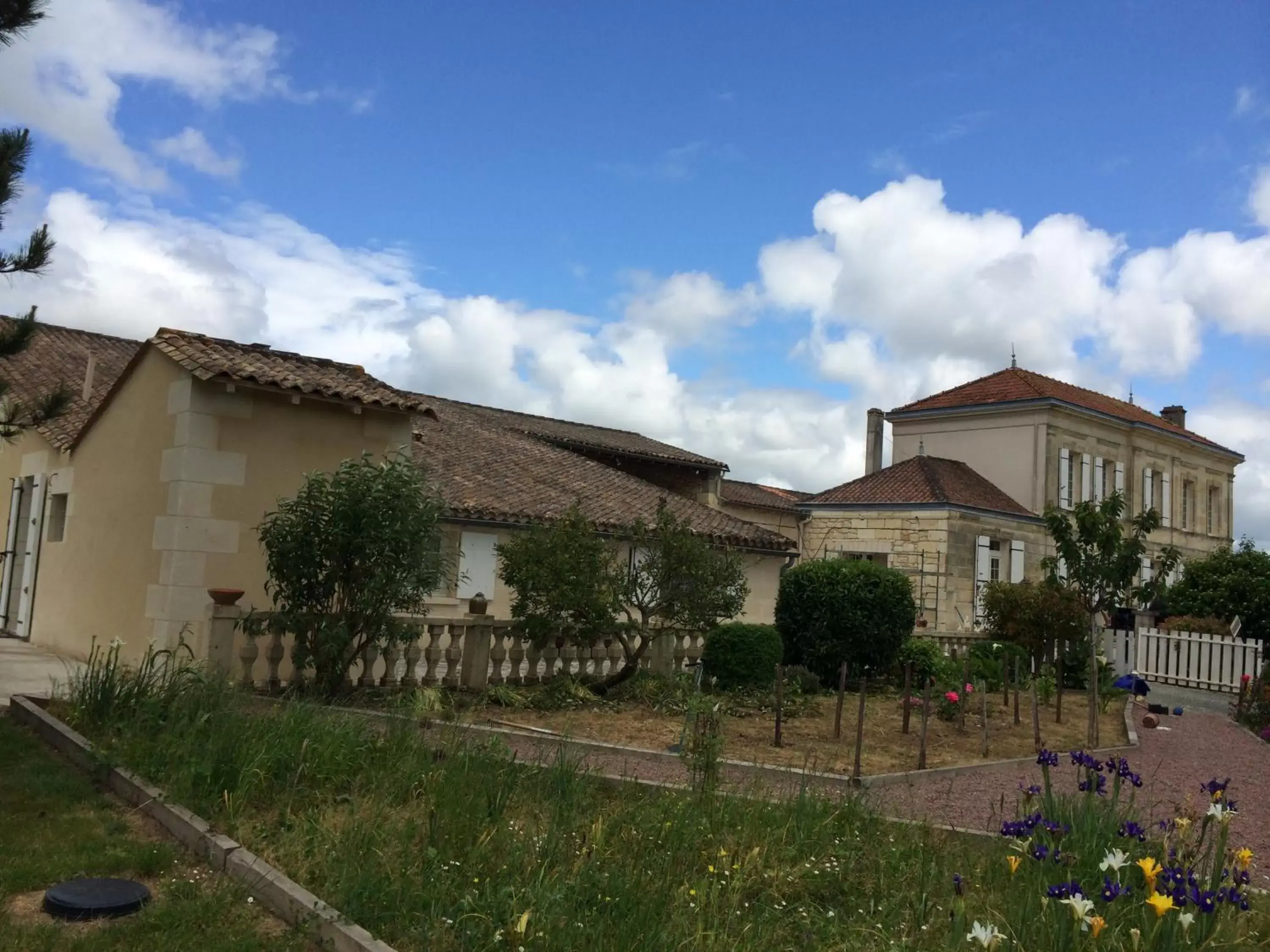 Property Building in Chateau Couchebout