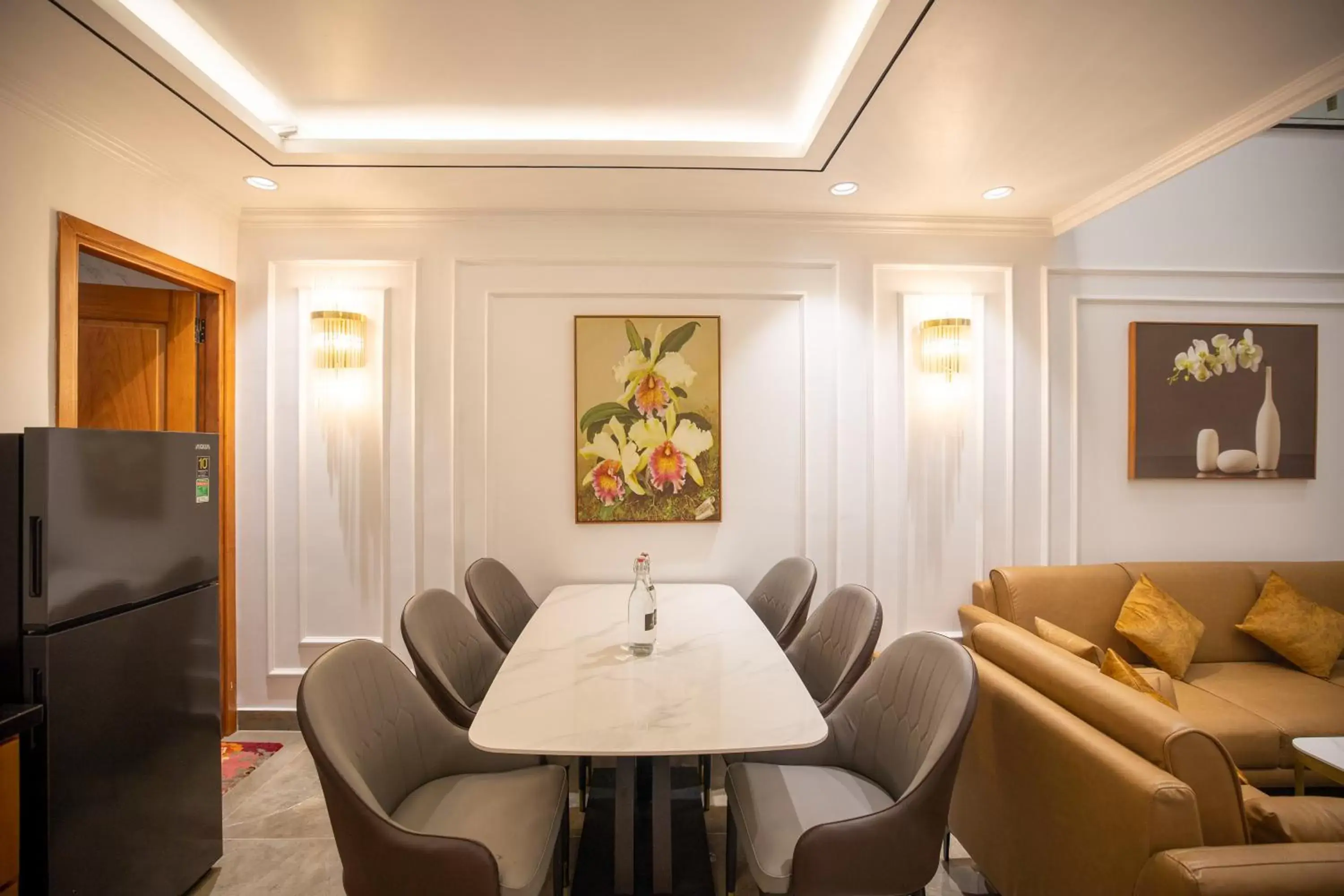 Living room in La Fleur Premium Central Apartment Hotel Living room in La Fleur Premium Central Apartment Hotel