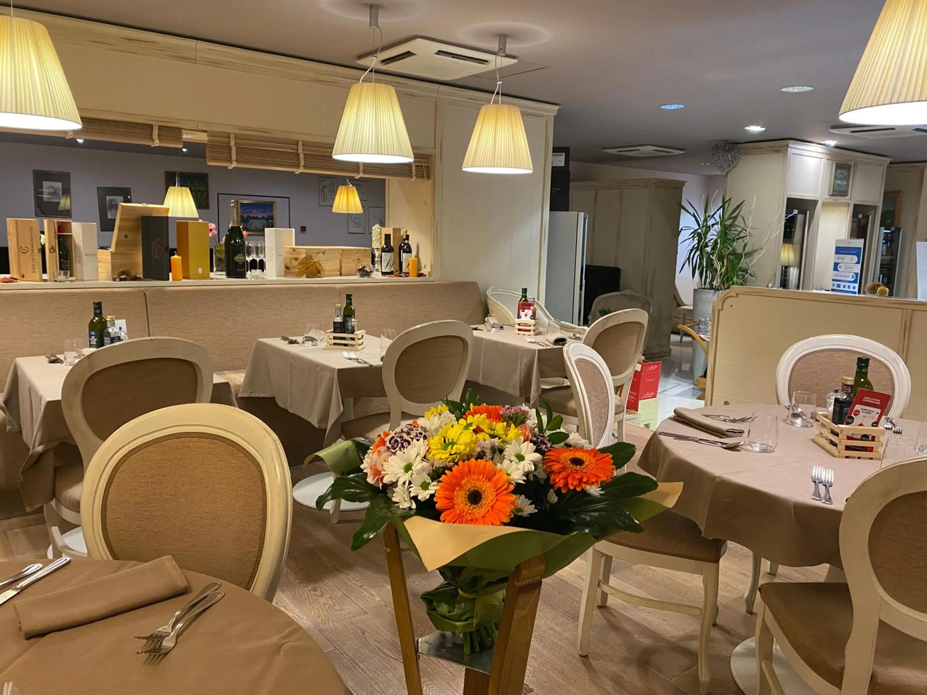 Restaurant/places to eat in Gran Paradiso Hotel Spa