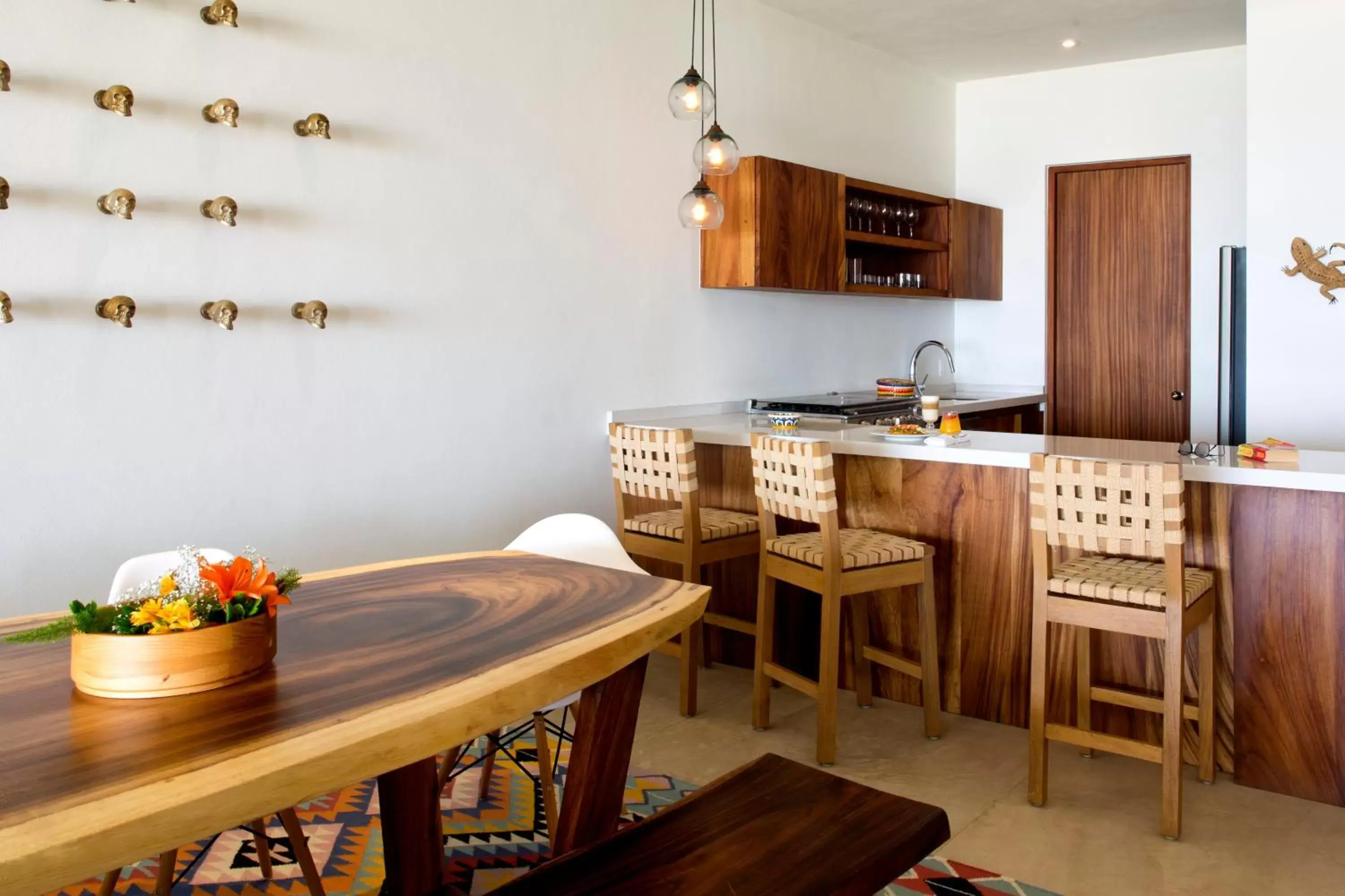 Kitchen or kitchenette, Kitchen/Kitchenette in Marea Beachfront Villas