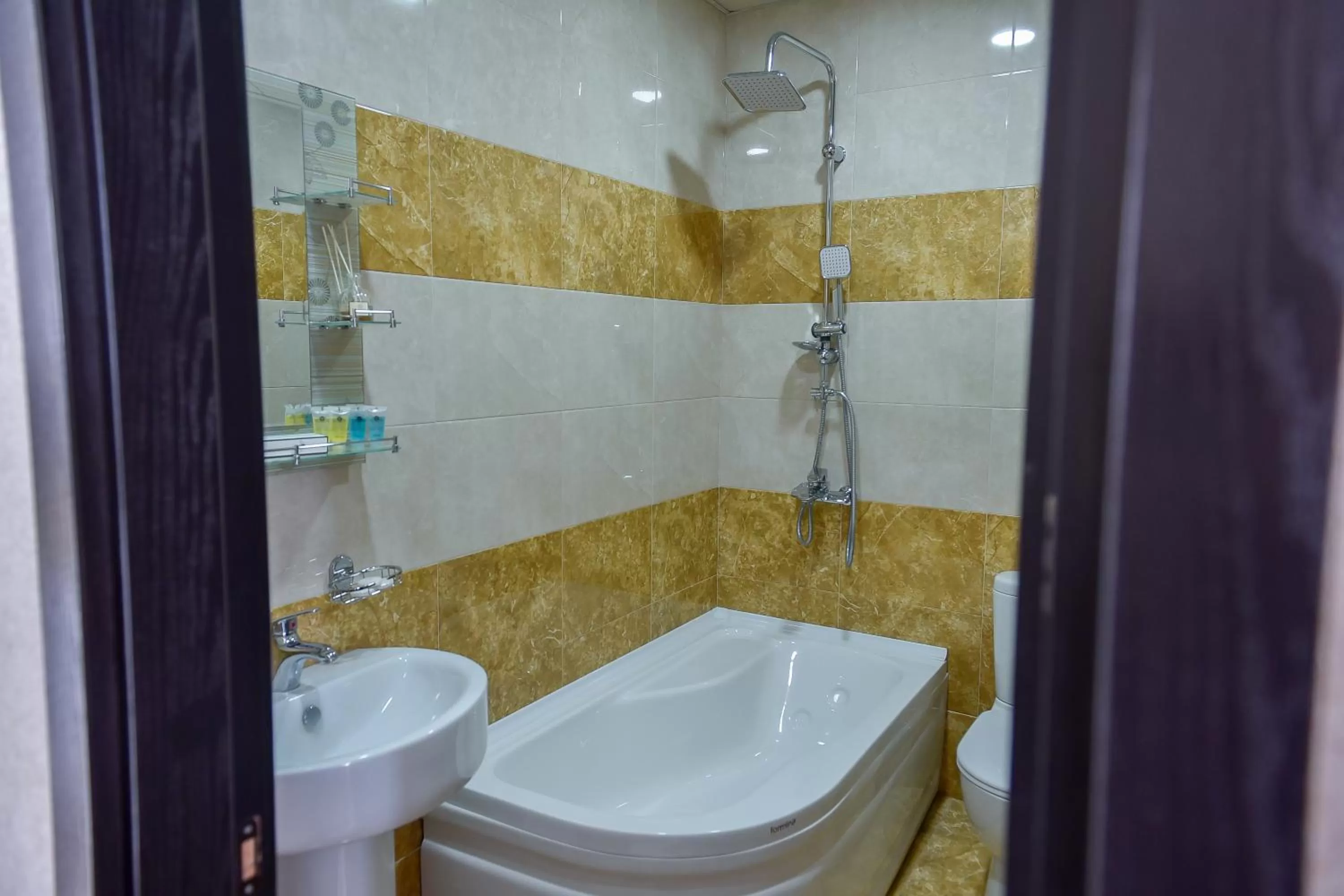 Toilet in MariaLuis Hotel