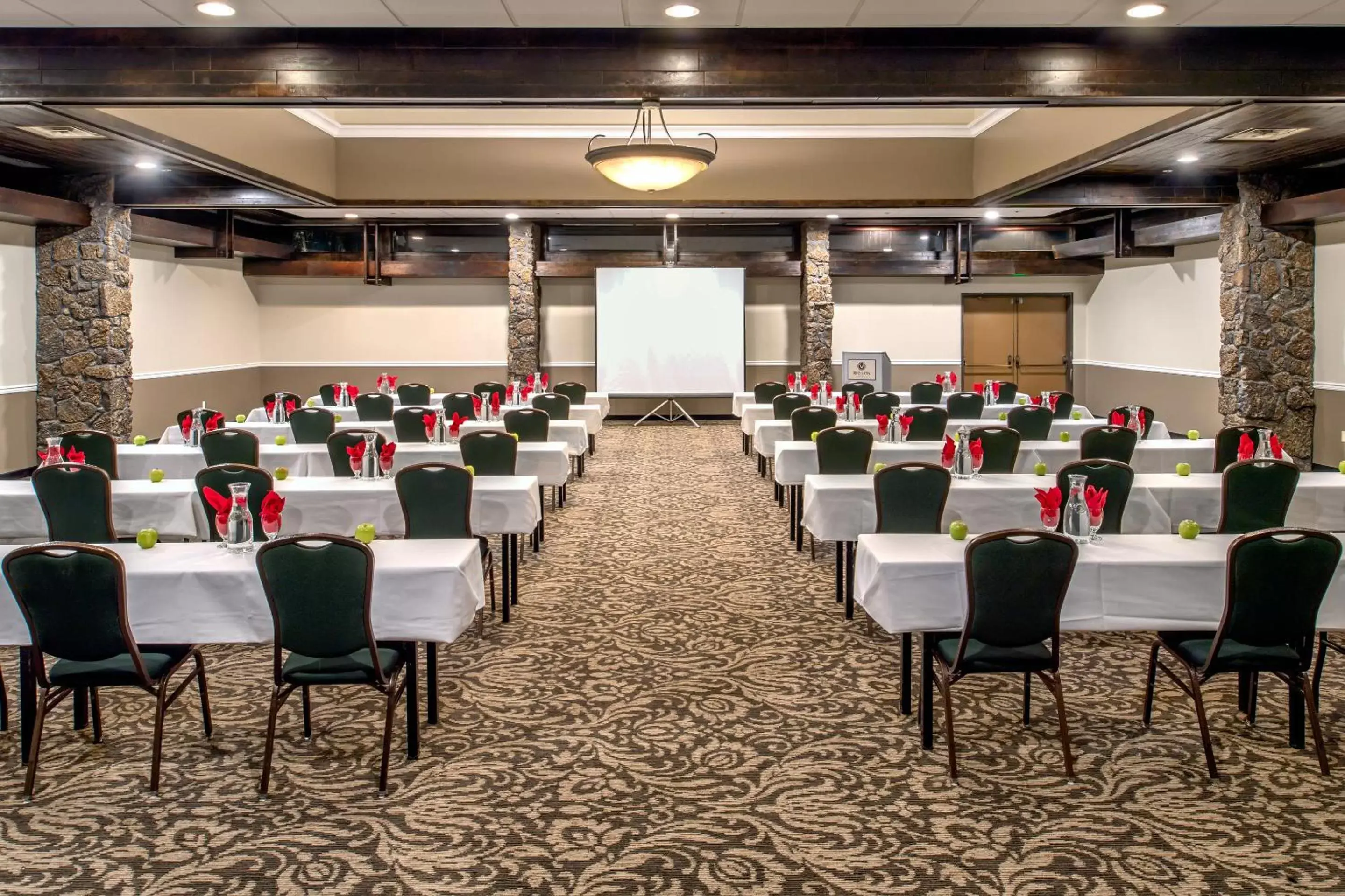 Banquet/Function facilities in Red Lion Hotel Kennewick Columbia Center