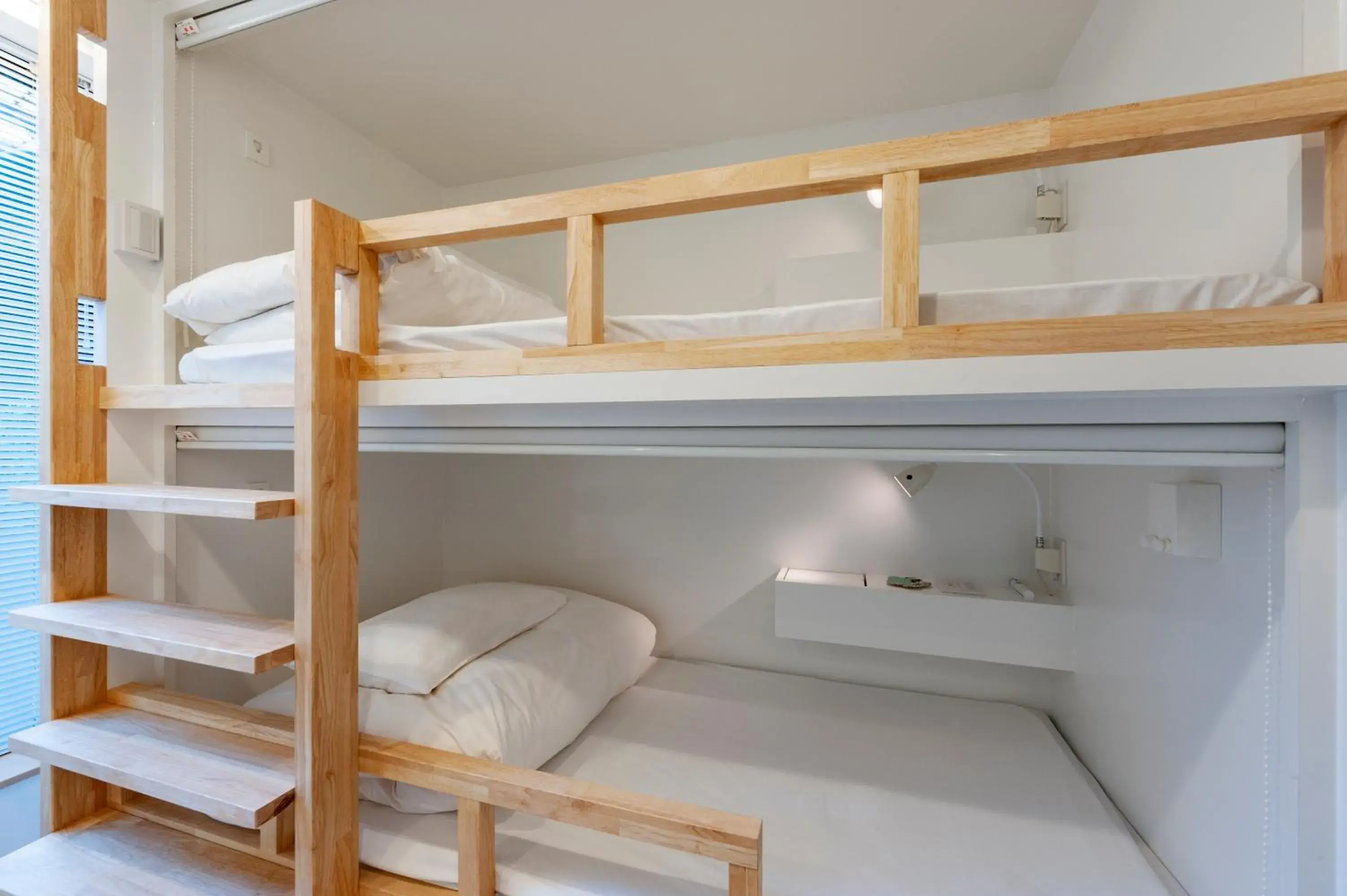 Bunk Bed in plat hostel keikyu haneda home