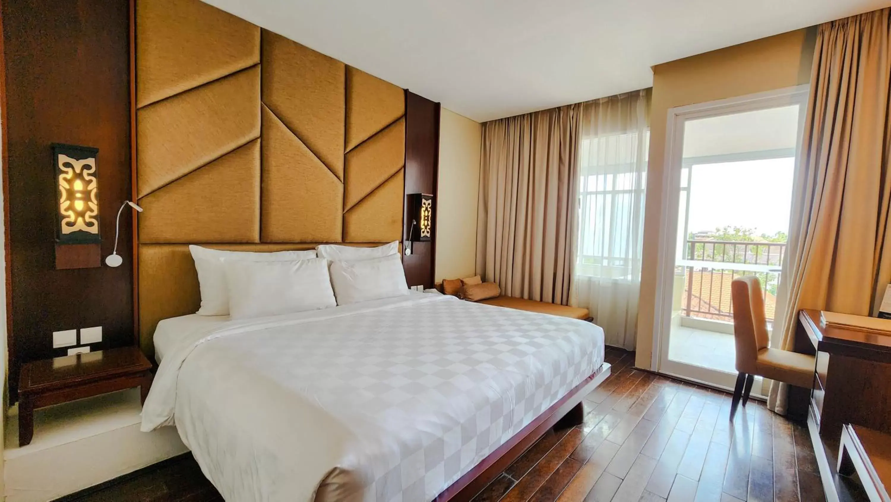 Bedroom, Bed in Swiss-Belresort Watu Jimbar
