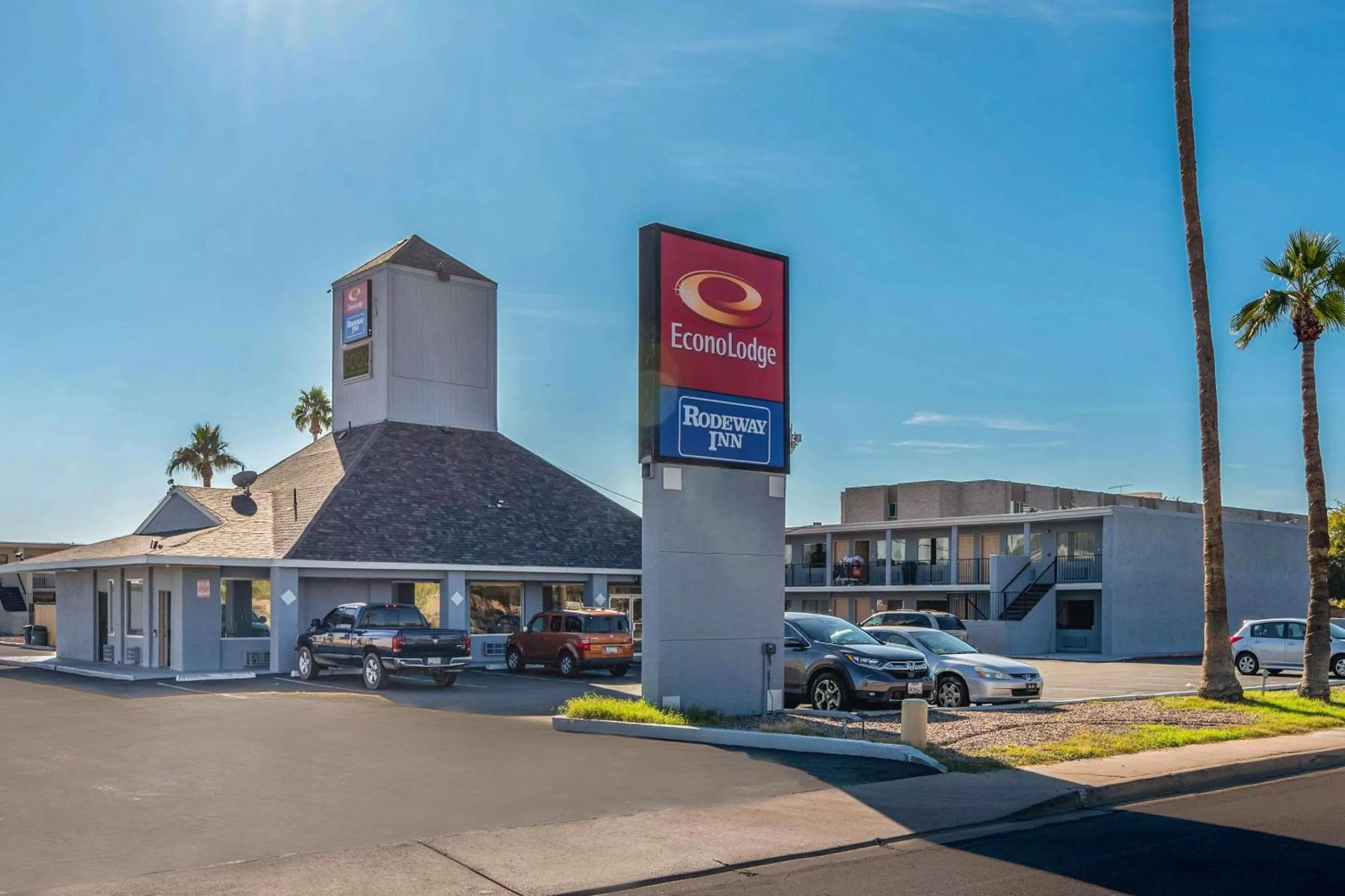 Property building in Econo Lodge Phoenix North I-17