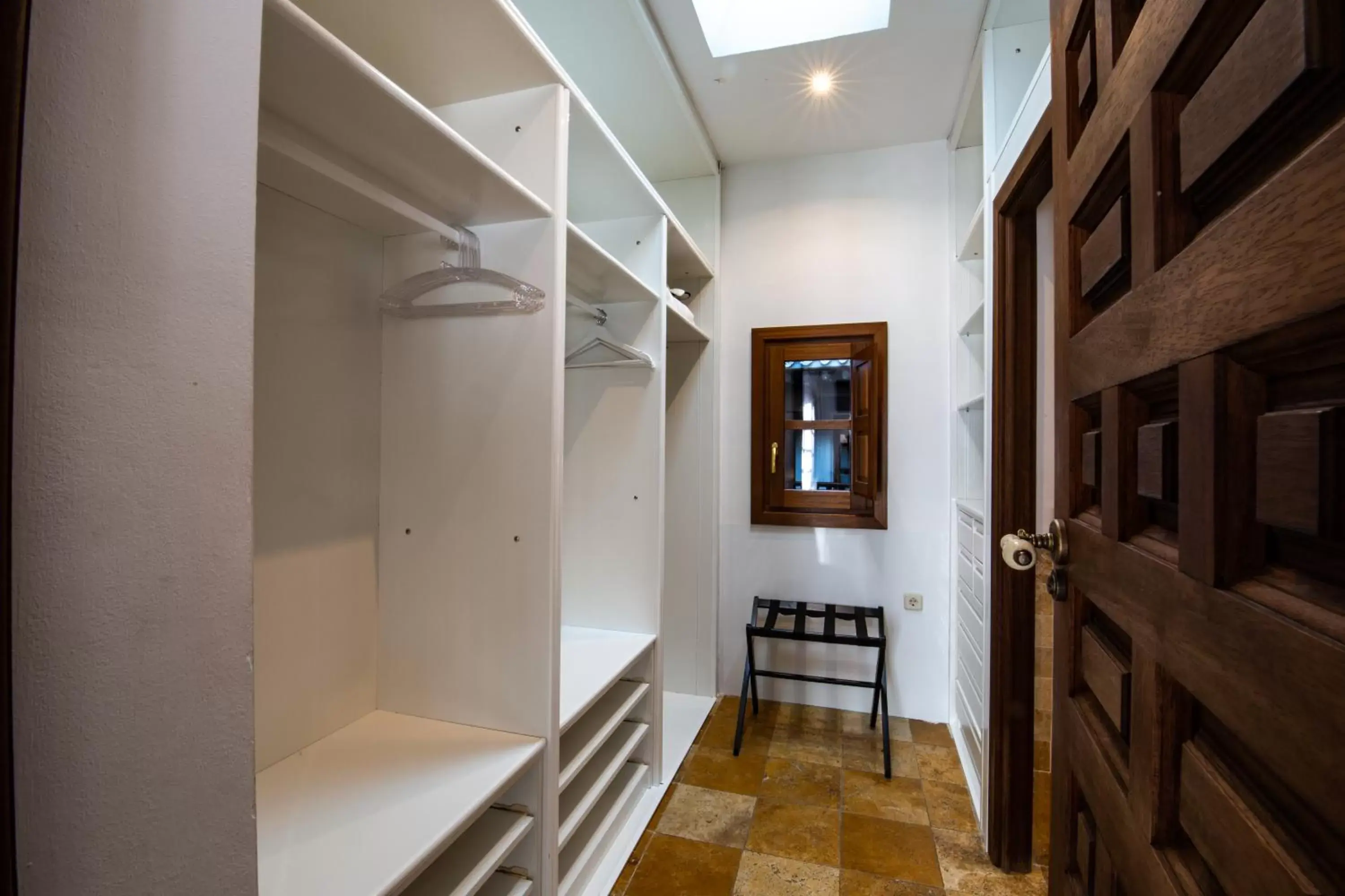 Bathroom, TV/Entertainment Center in Entre Dos Aguas Hotel Boutique