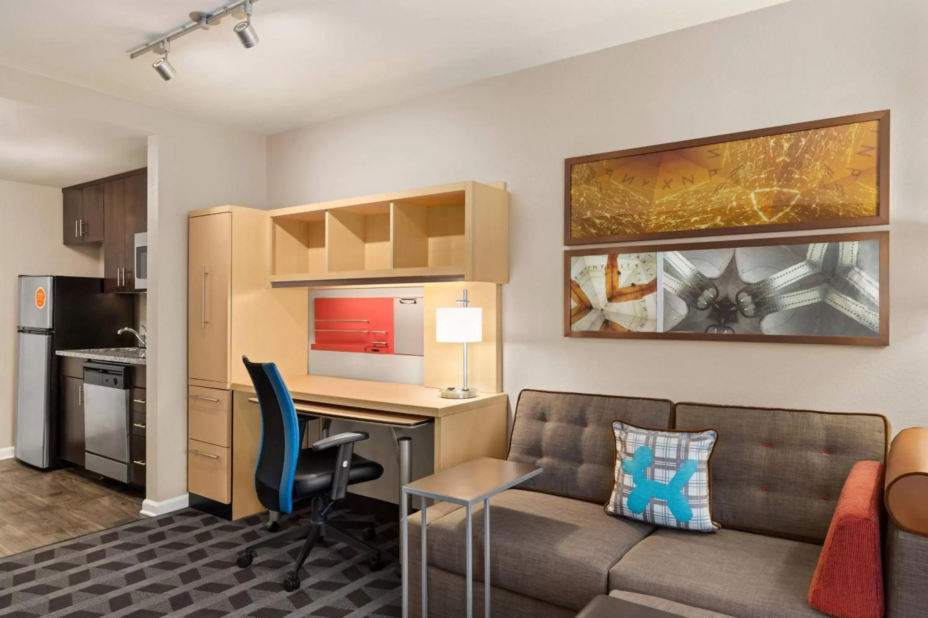 Photo of the whole room, Seating Area in TownePlace Suites by Marriott Chattanooga Near Hamilton Place