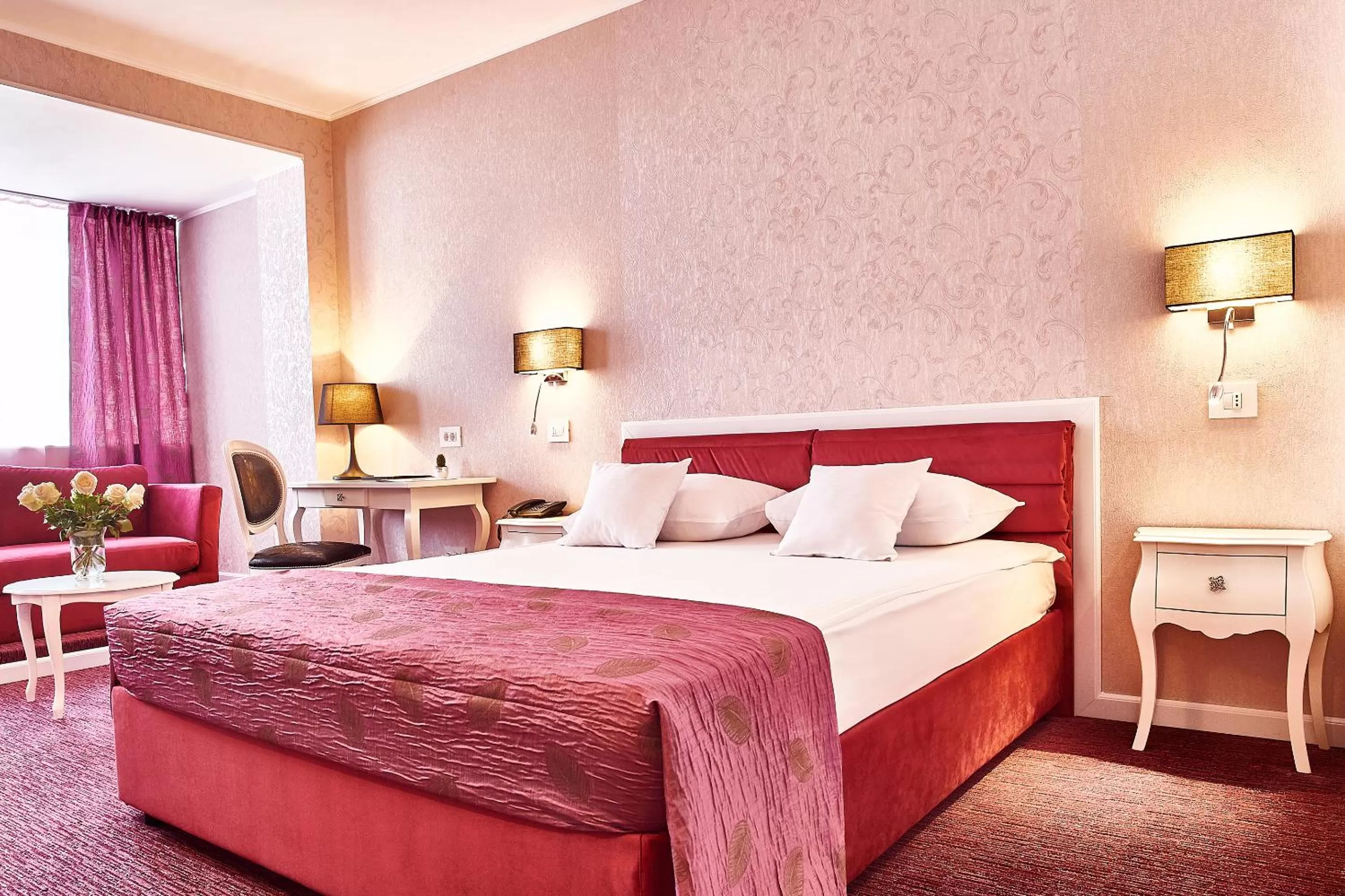 Bed in Continental Forum Arad