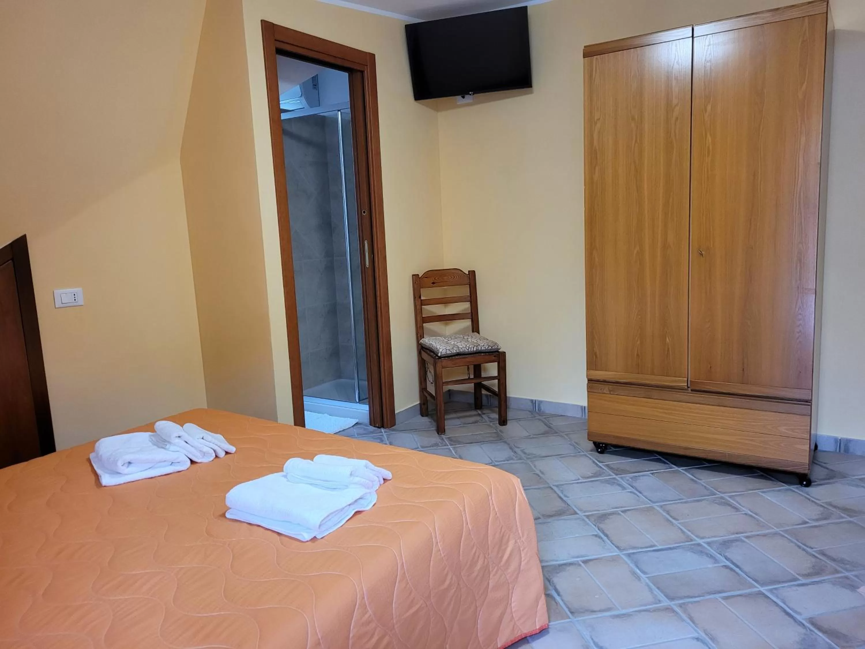 Alloggio turistico Magnifico Alessandro Valle Bernardo 04025 Lenola nei pressi di Fondi LT