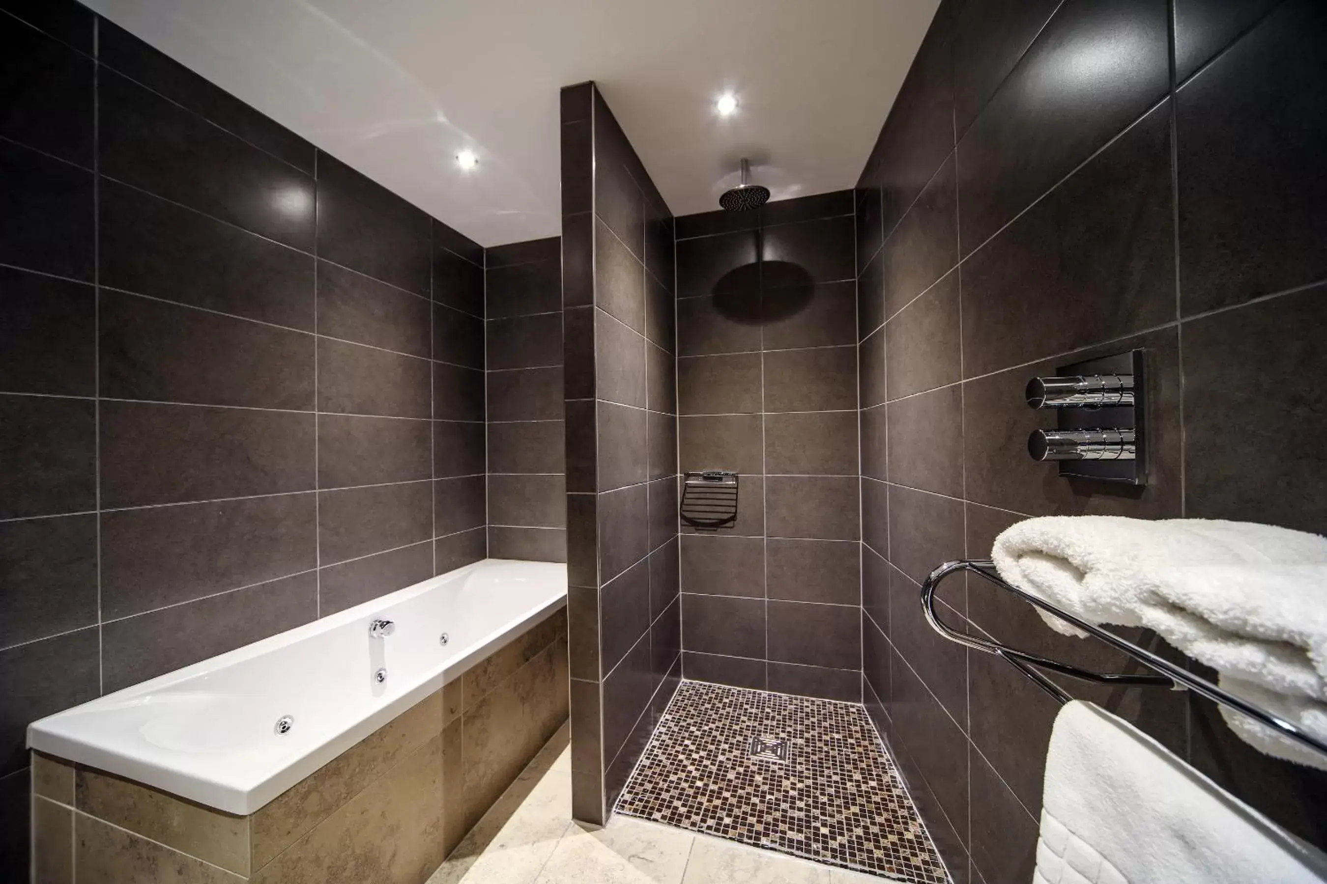 Bathroom in EPIC Apart Hotel - Seel Street