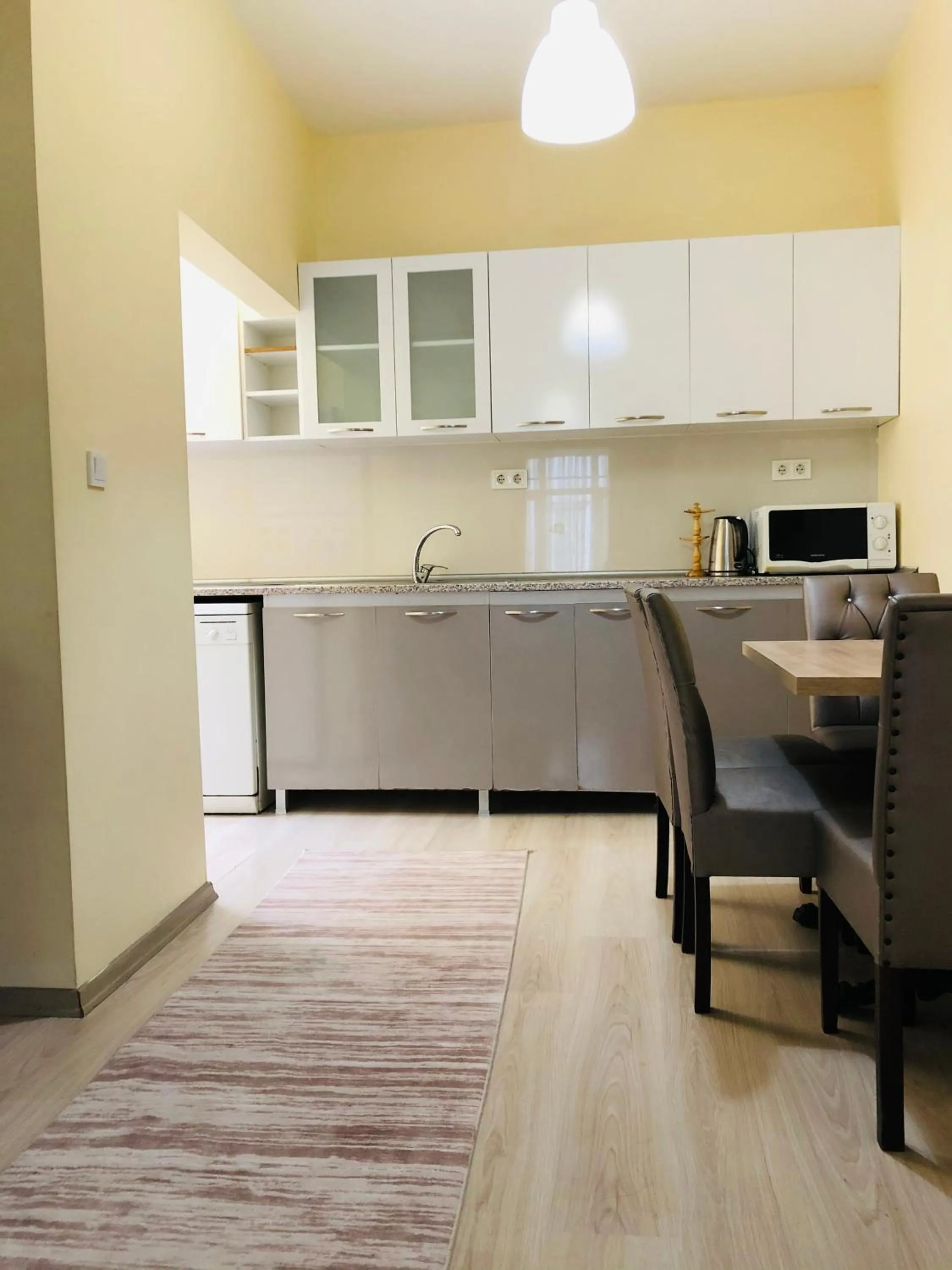 Kitchen/Kitchenette in Comfort Hotel Taksim