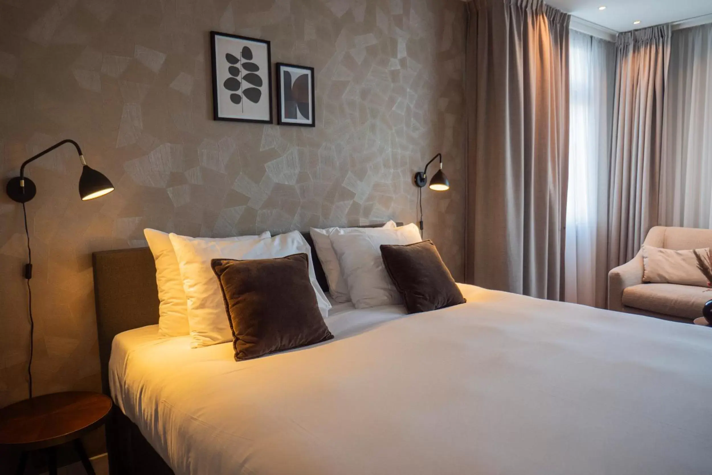 Bedroom, Bed in De Zon Hotel & Restaurant by Flow