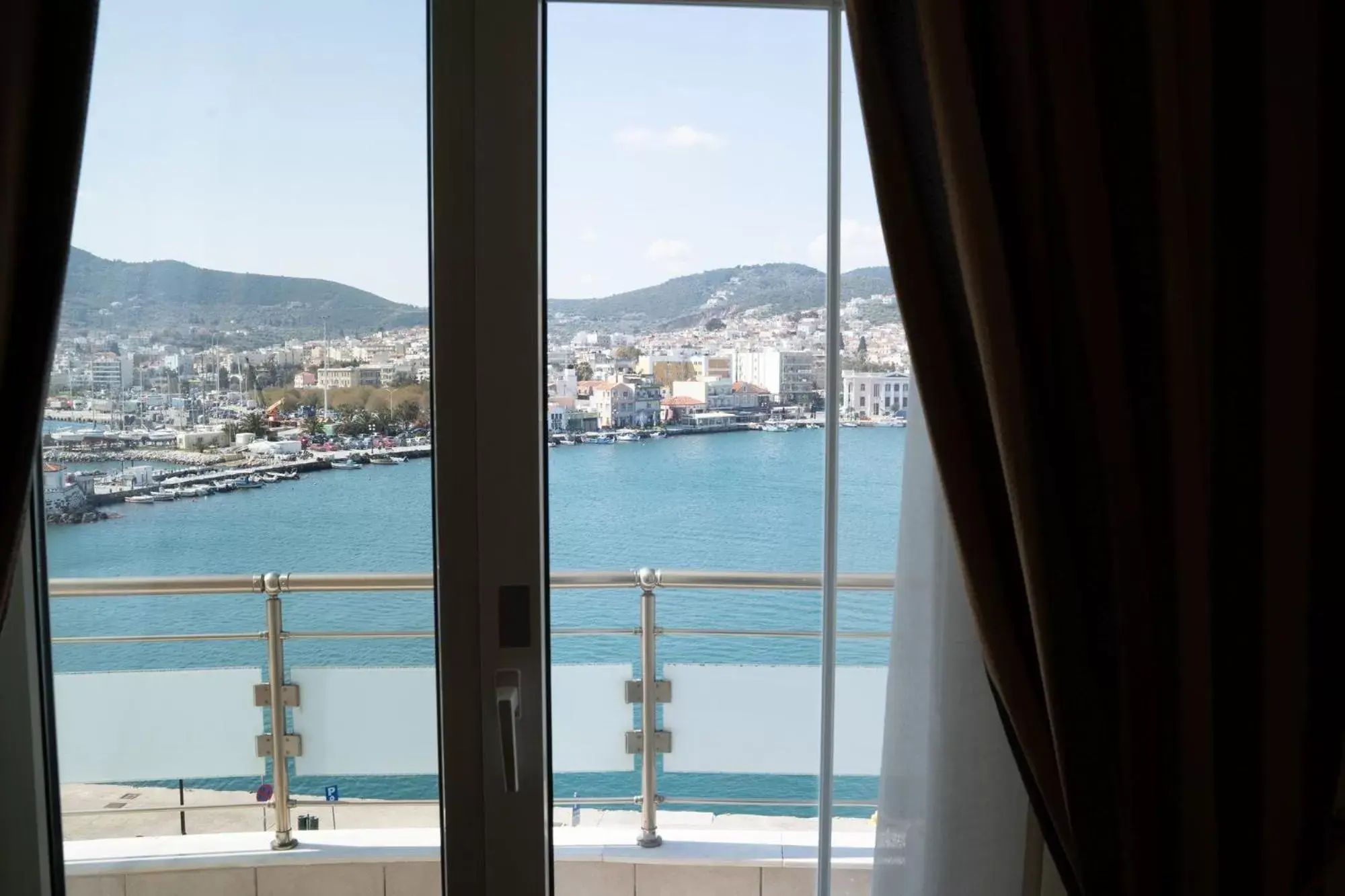 Balcony/Terrace, Mountain View in Blue Sea Hotel