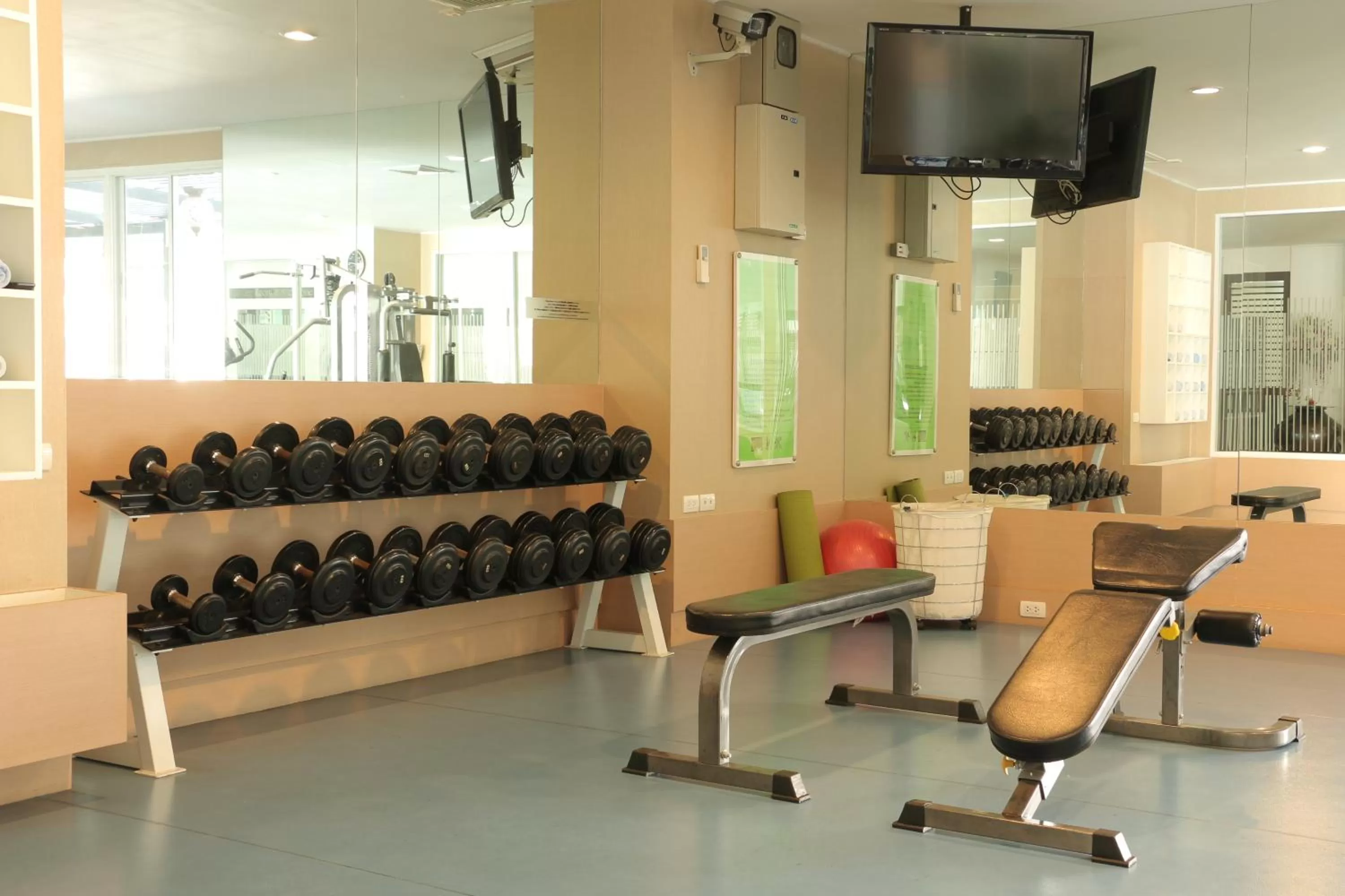 Fitness centre/facilities in Jasmine Resort Sriracha