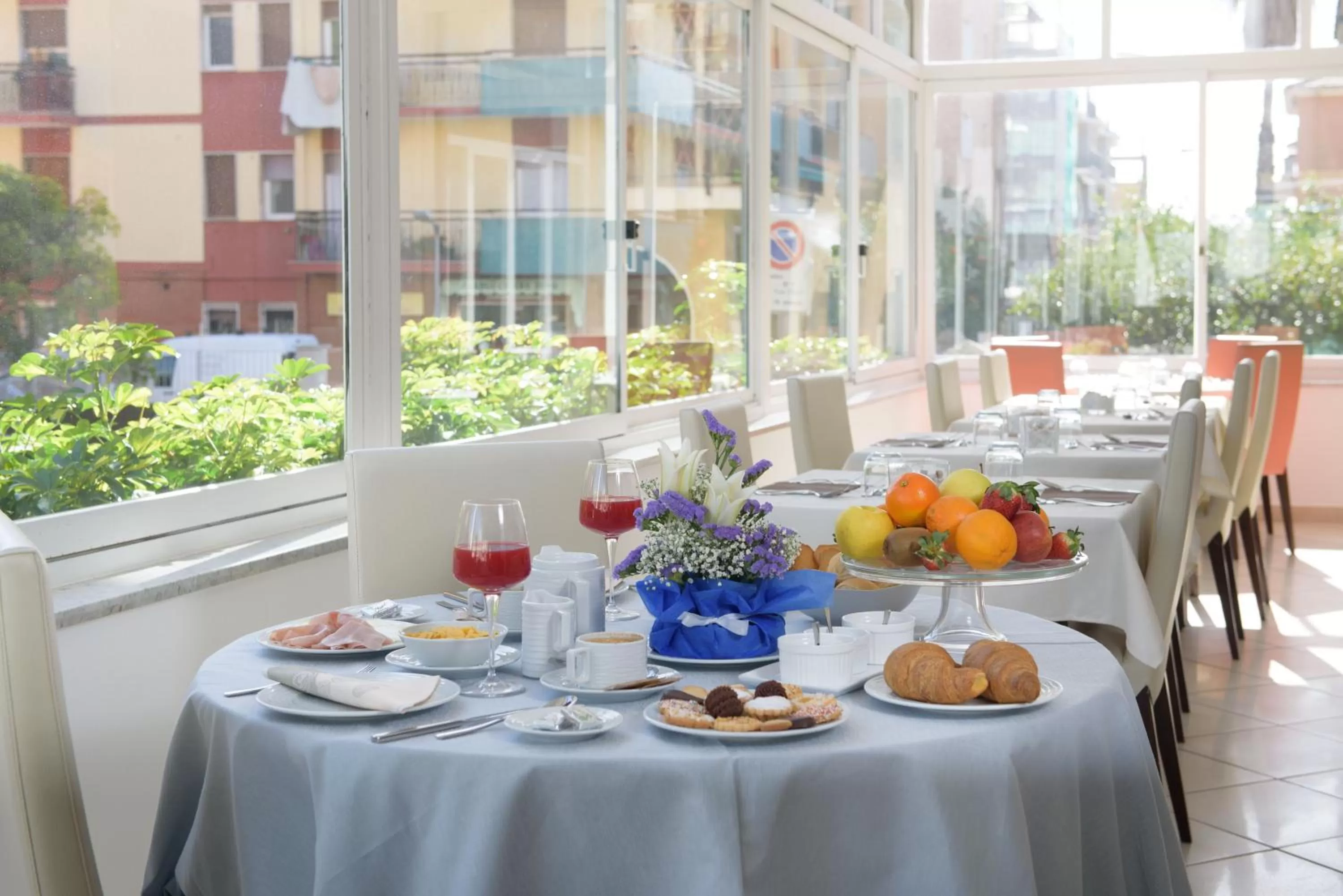 Food and drinks in Hotel Ristorante La Marina Mhotelsgroup