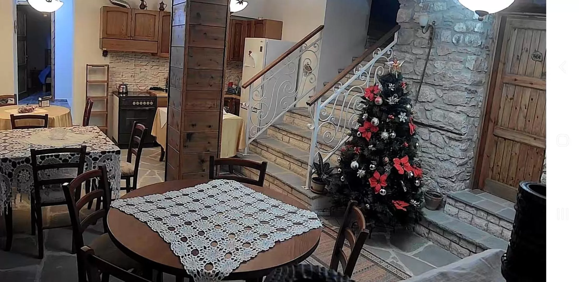 Restaurant/Places to Eat in Guest House J.Prifti