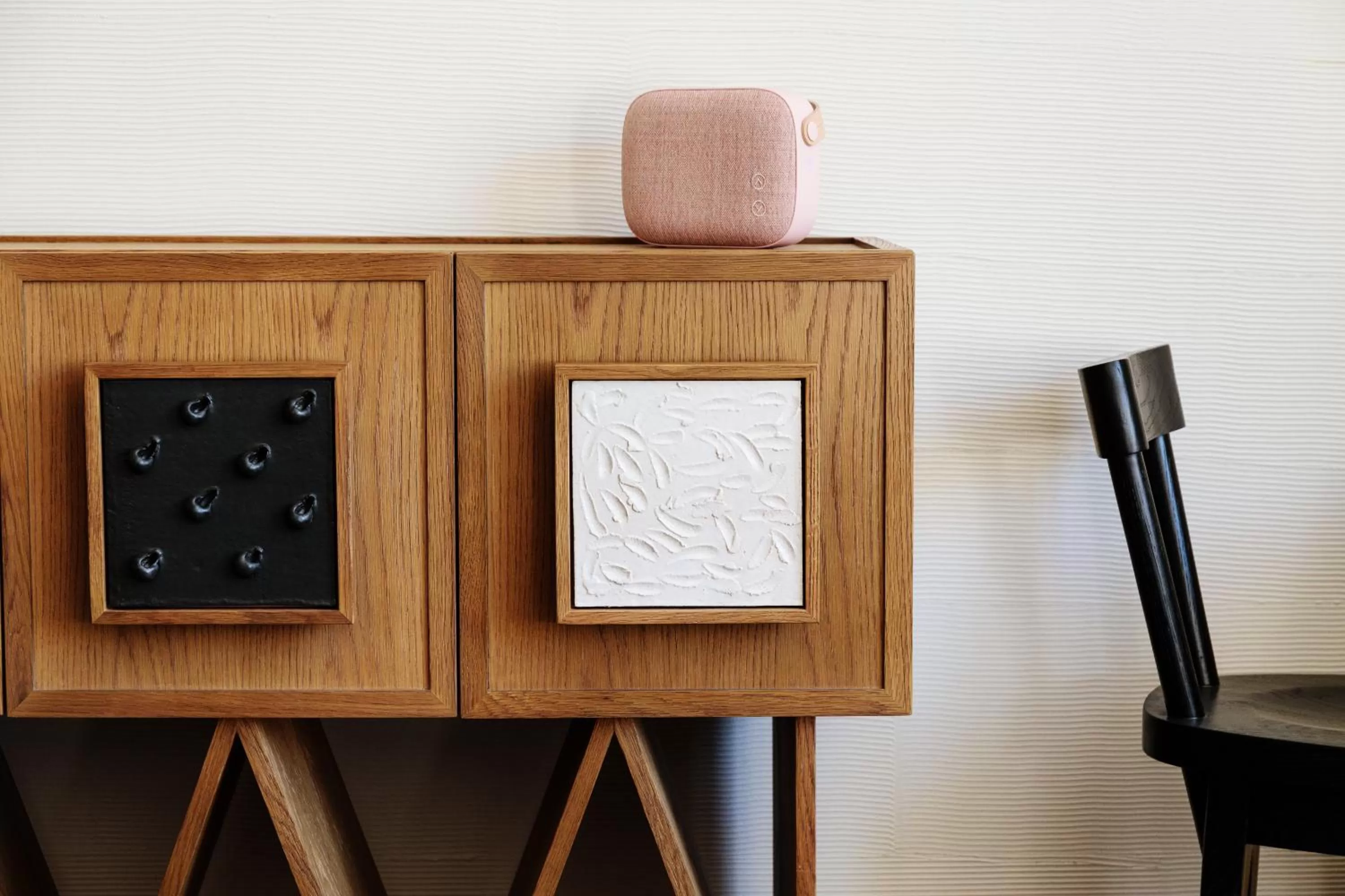 hair dresser in Downtown Los Angeles Proper Hotel, a Member of Design Hotels