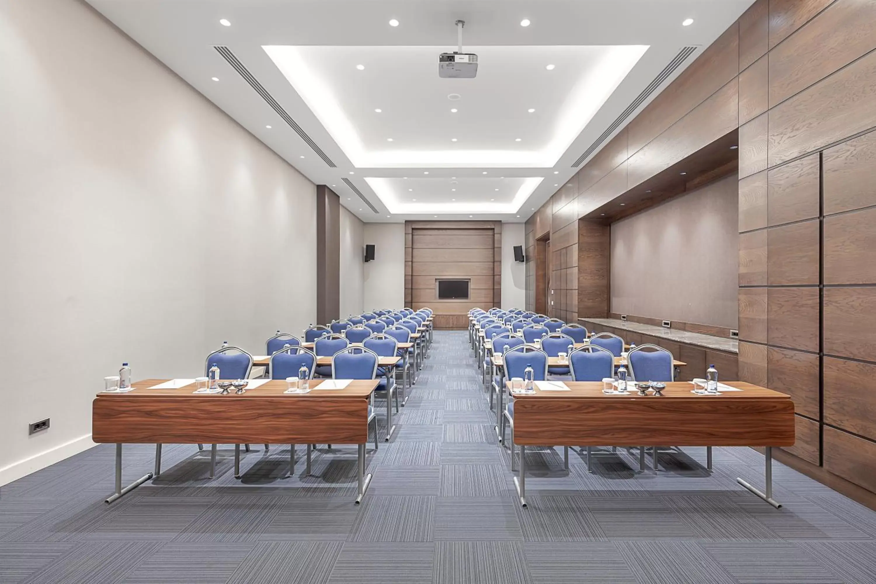 Business facilities in Dedeman Tokat