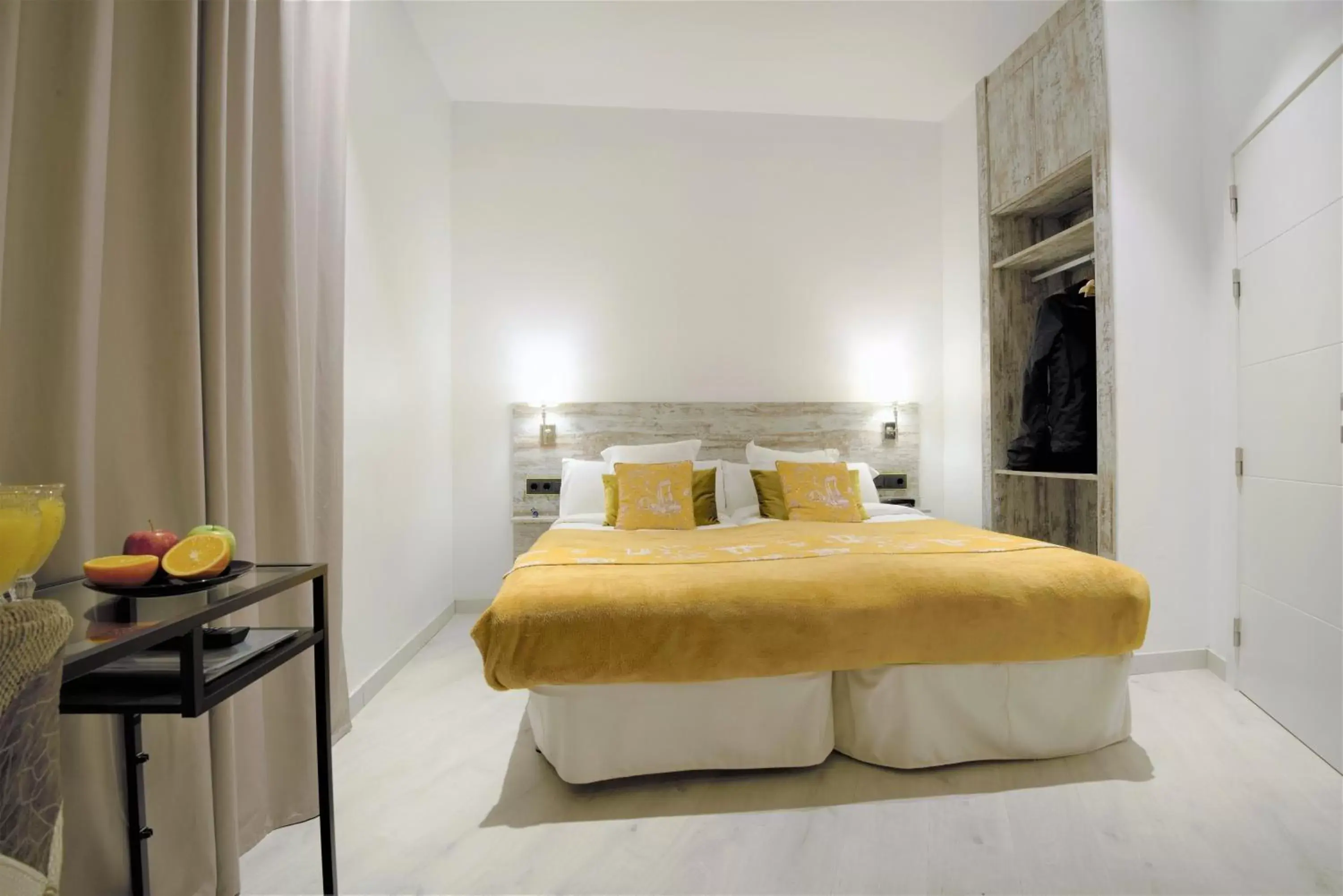 Bed in DreamKeys Barcelona City