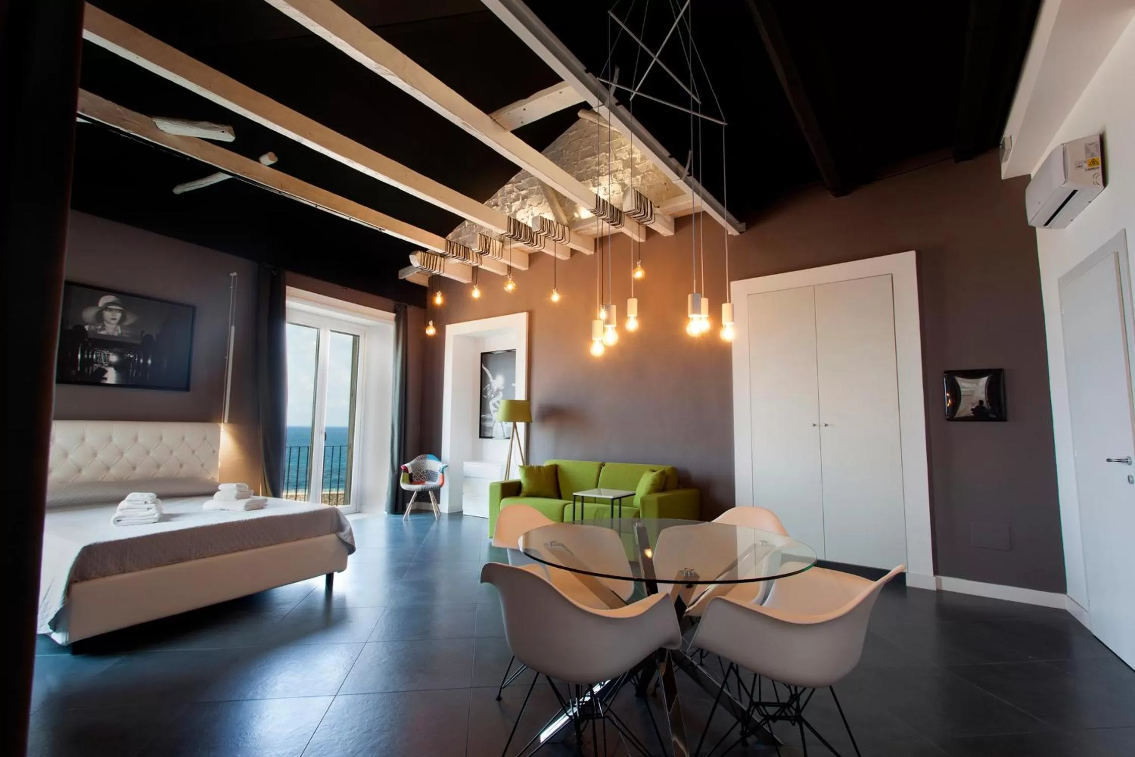 Bedroom in Residenza Nausicaa - 50 meters from the beach