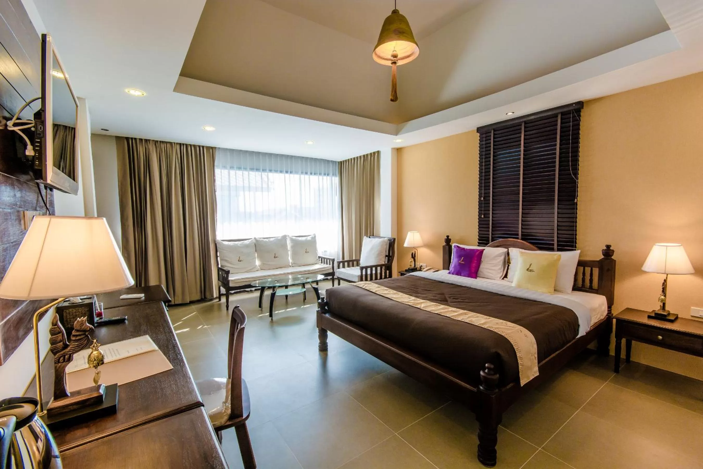 Bedroom, Bed in Goldenbell Hotel Chiangmai