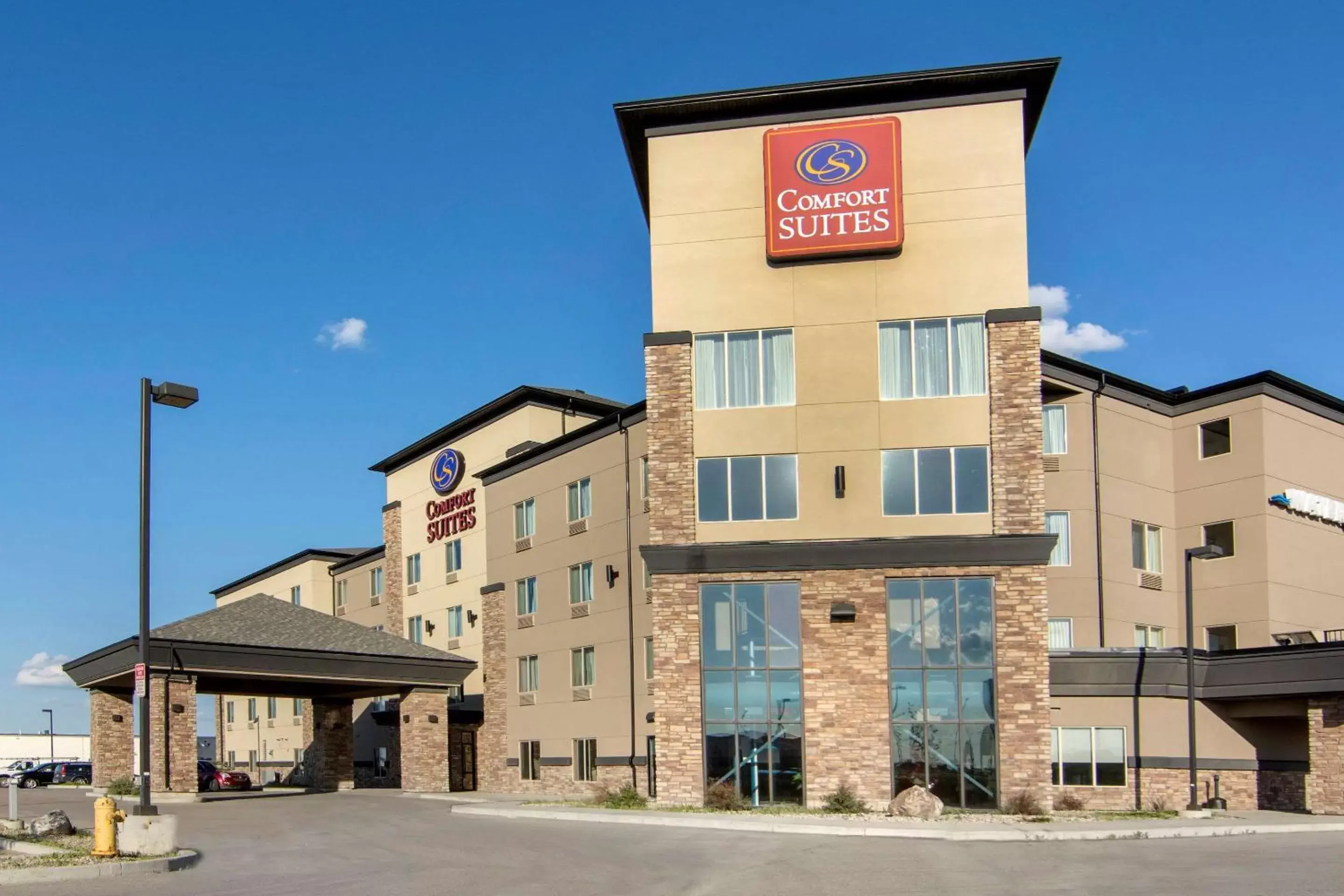 Property Building in Comfort Suites Saskatoon