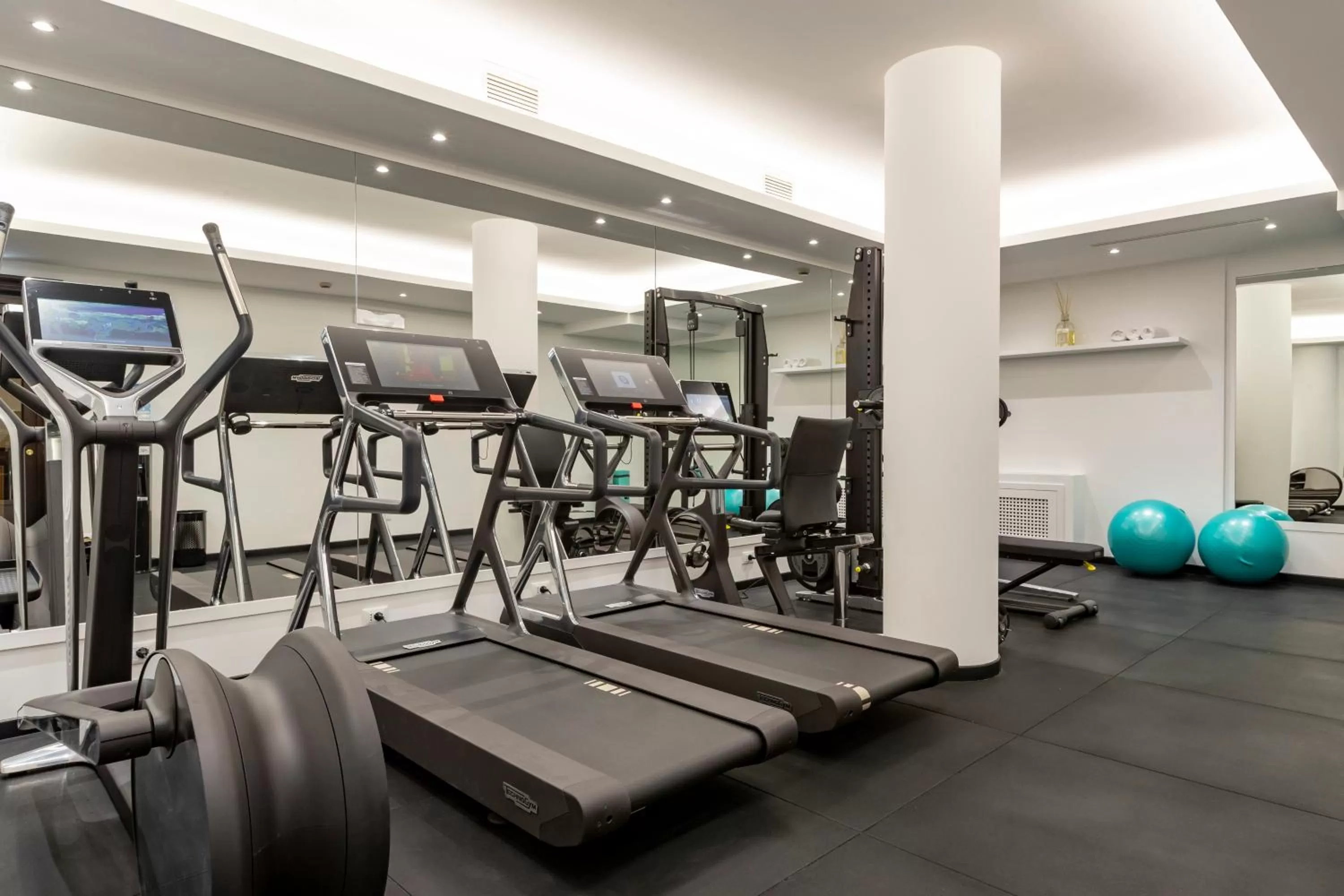 Fitness centre/facilities in River Chateau Hotel