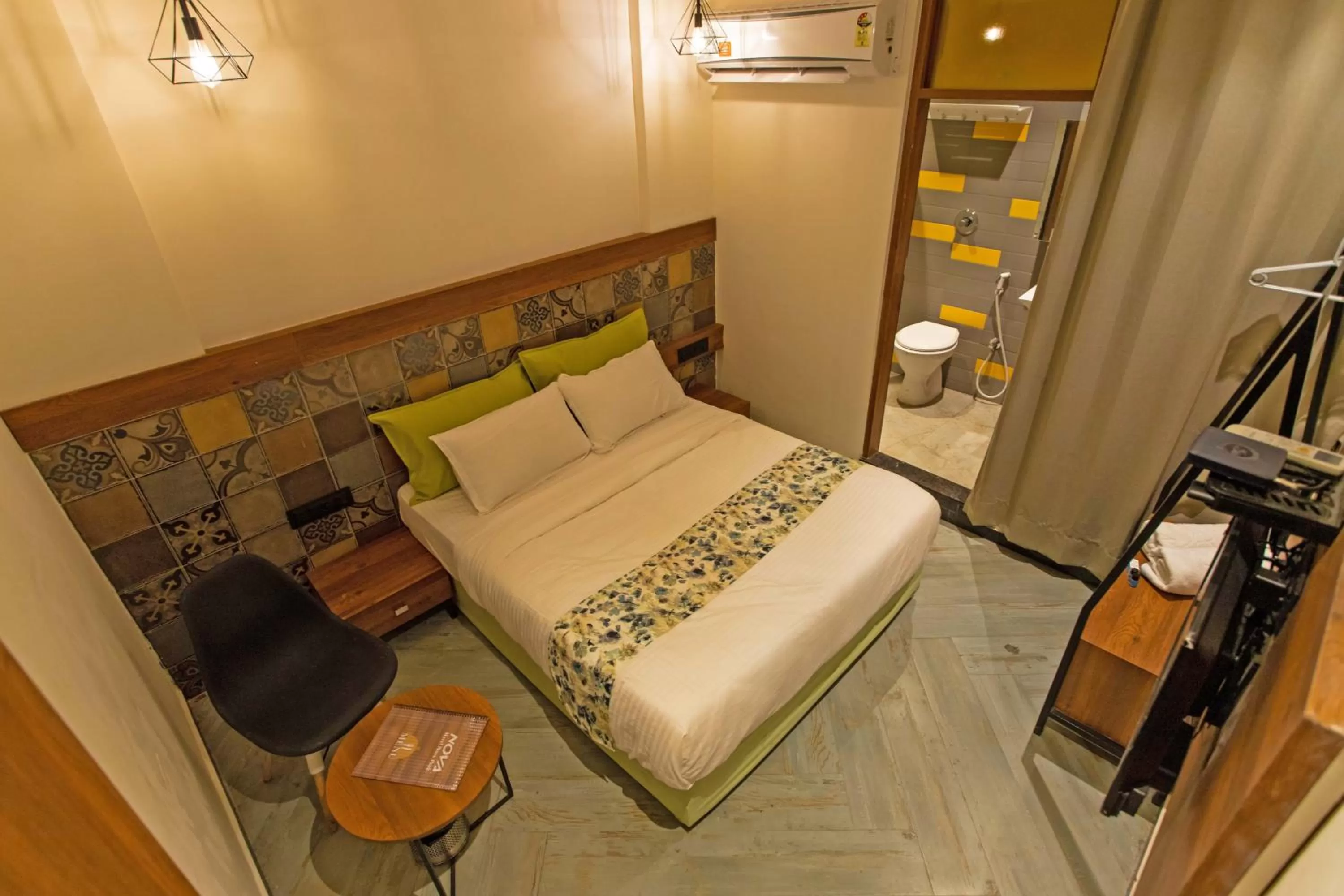 Photo of the whole room, Bed in Nova Park