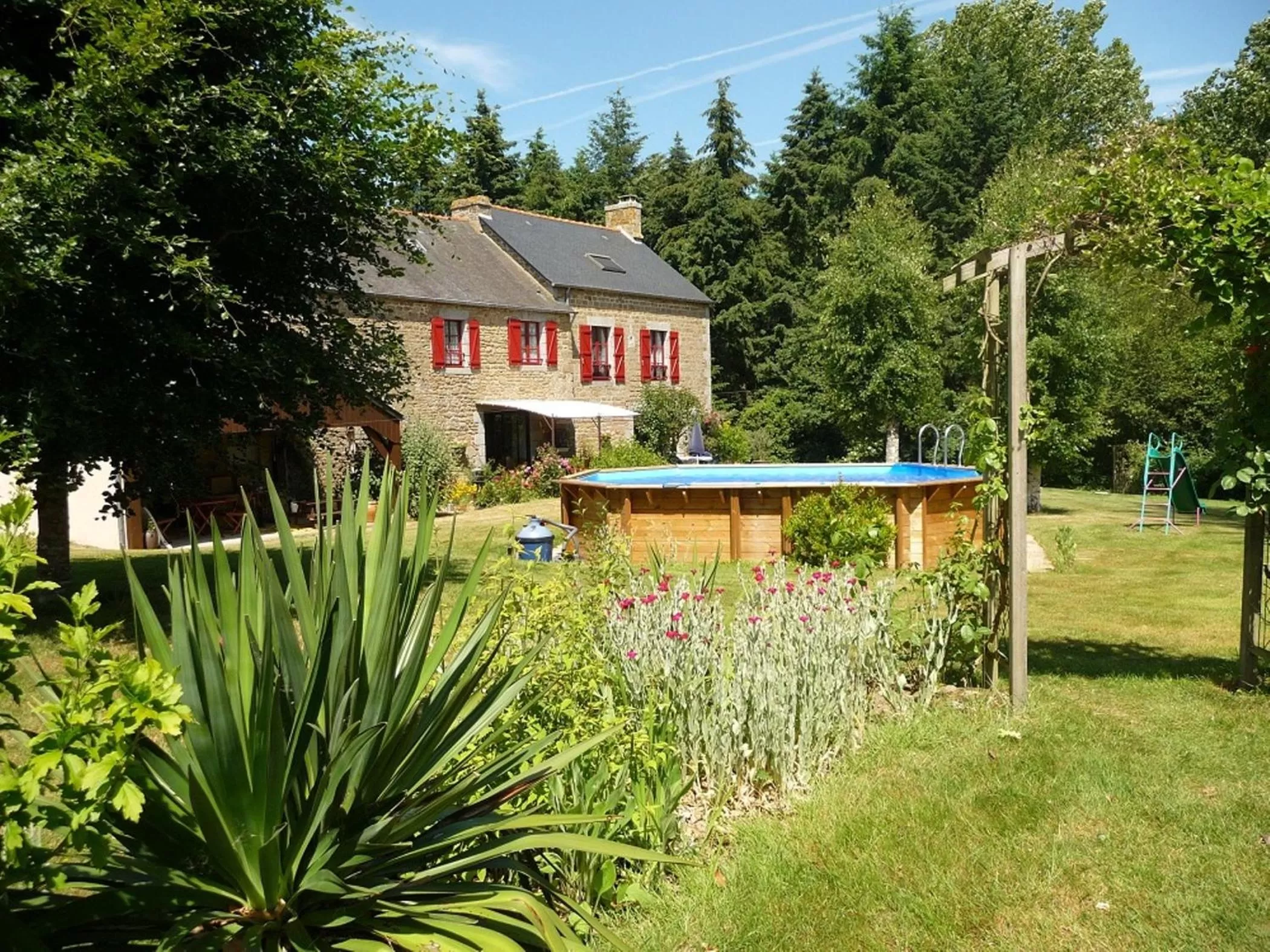 Garden in Chambres d'hôtes Le Bas Rassinoux