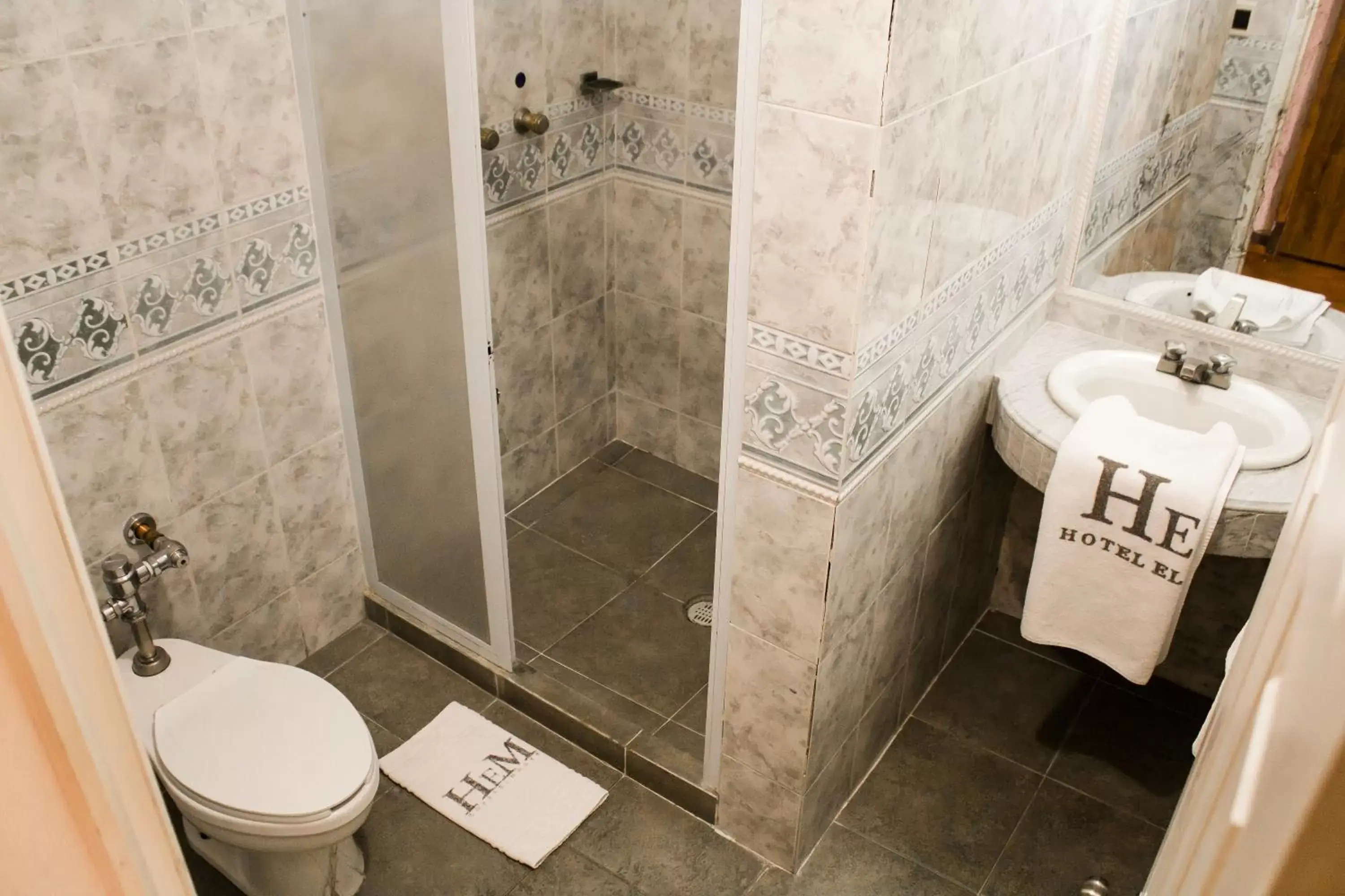 Toilet, Bathroom in Hotel El Monte