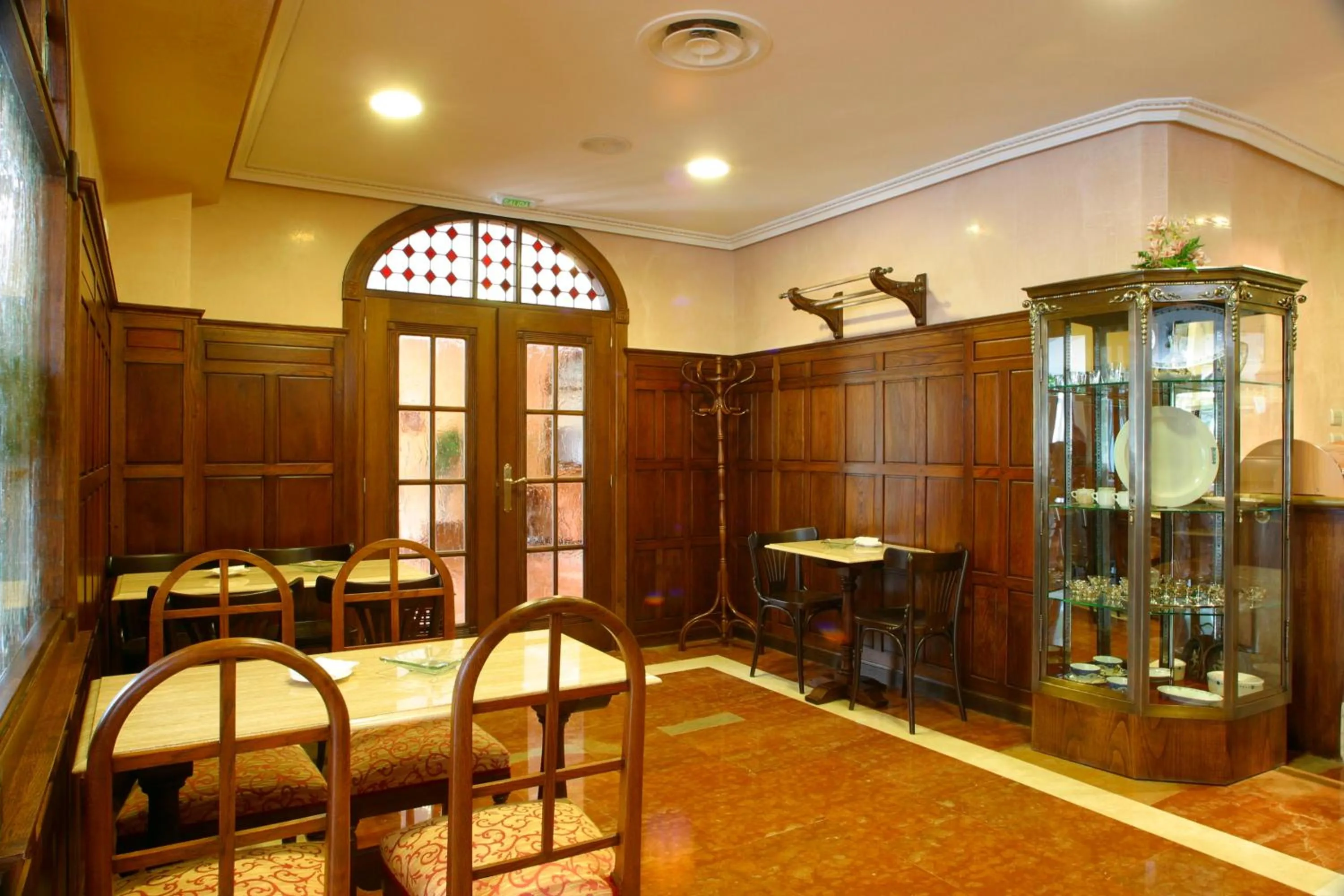 Lounge or bar in Silken Spa La Hacienda De Don Juan