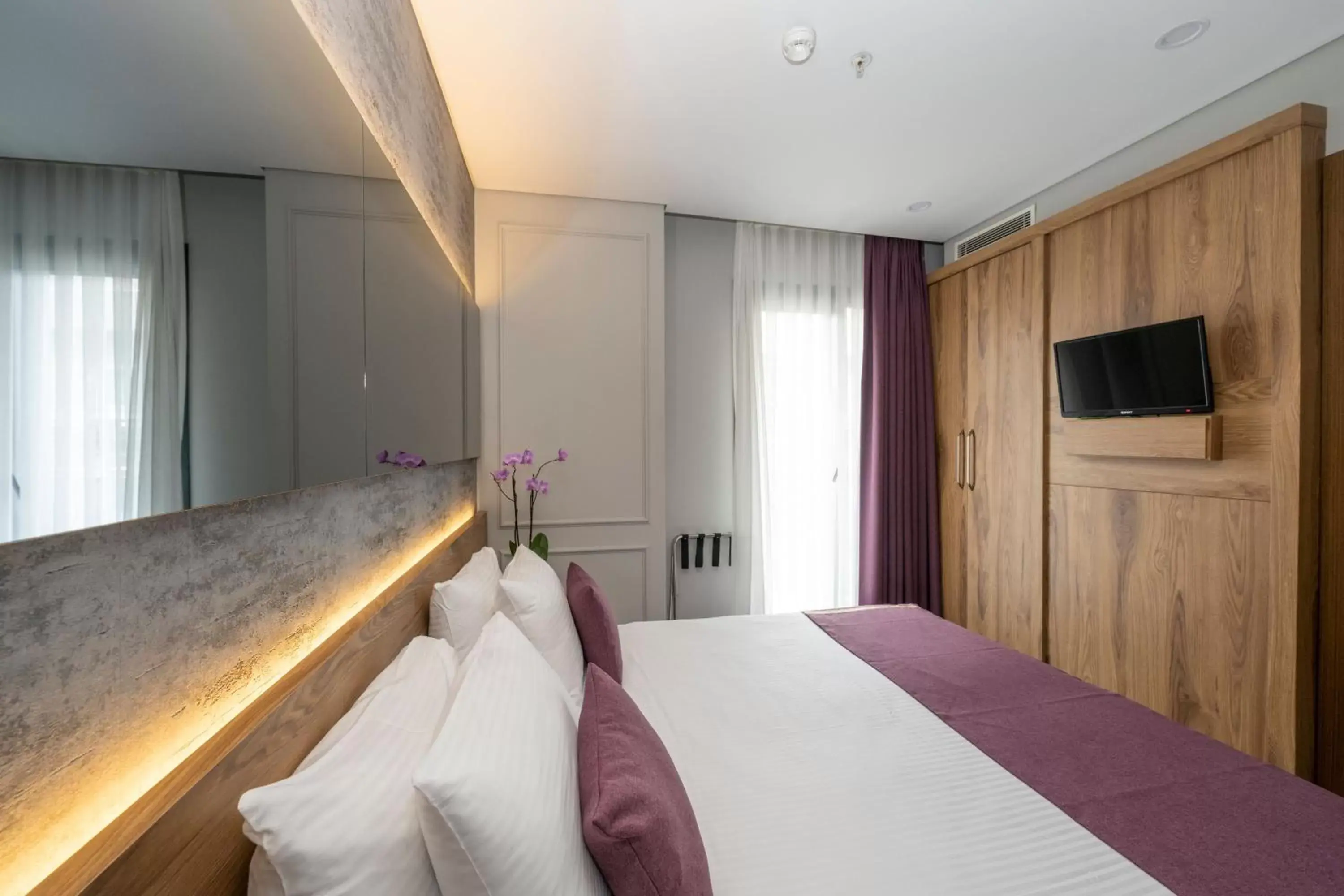 Massage, Bed in Graziella Gold Hotel