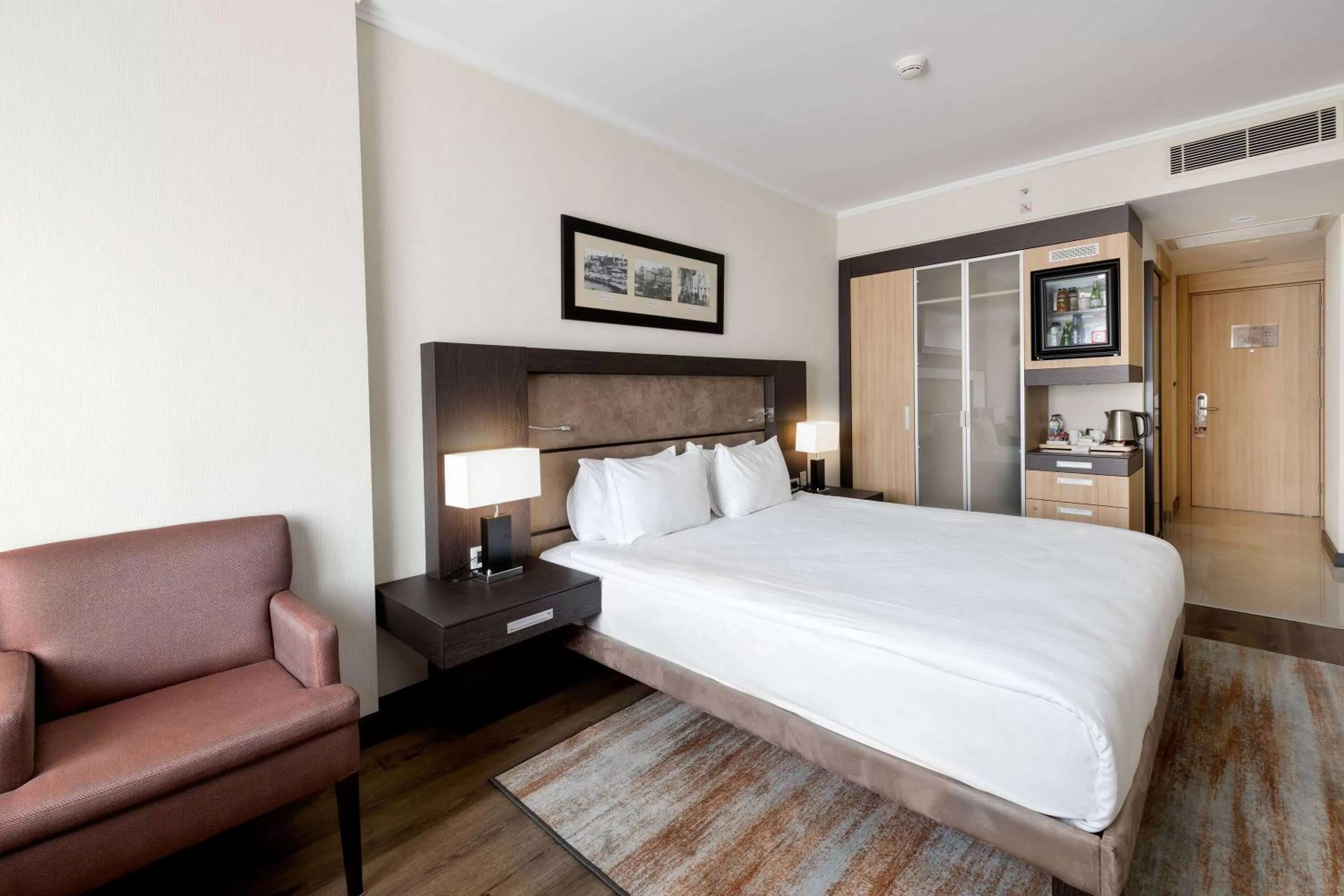 Photo of the whole room, Bed in Ramada Plaza By Wyndham Istanbul City Center
