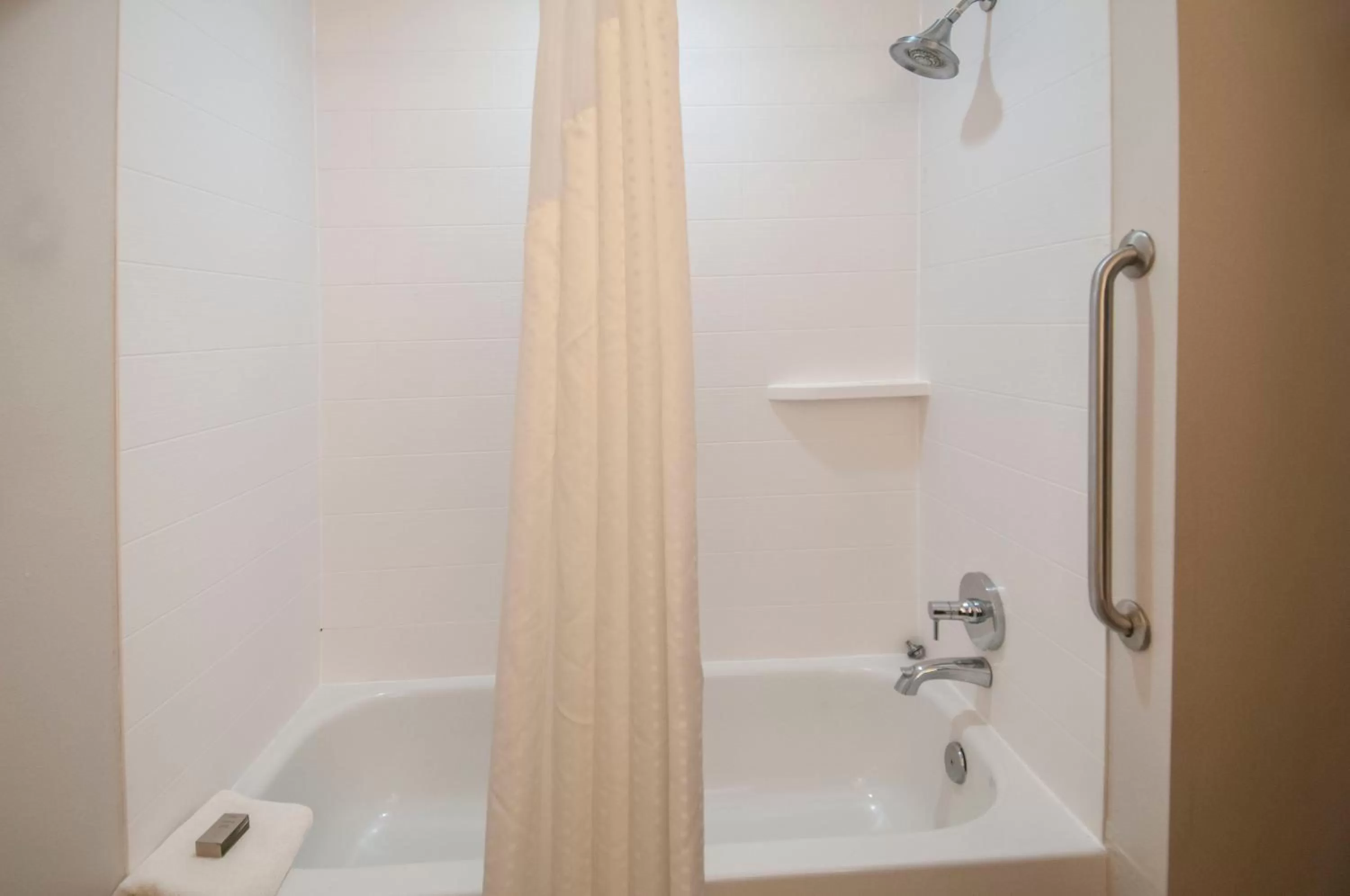 Bathroom in Holiday Inn Express Hotel & Suites Biloxi- Ocean Springs by IHG