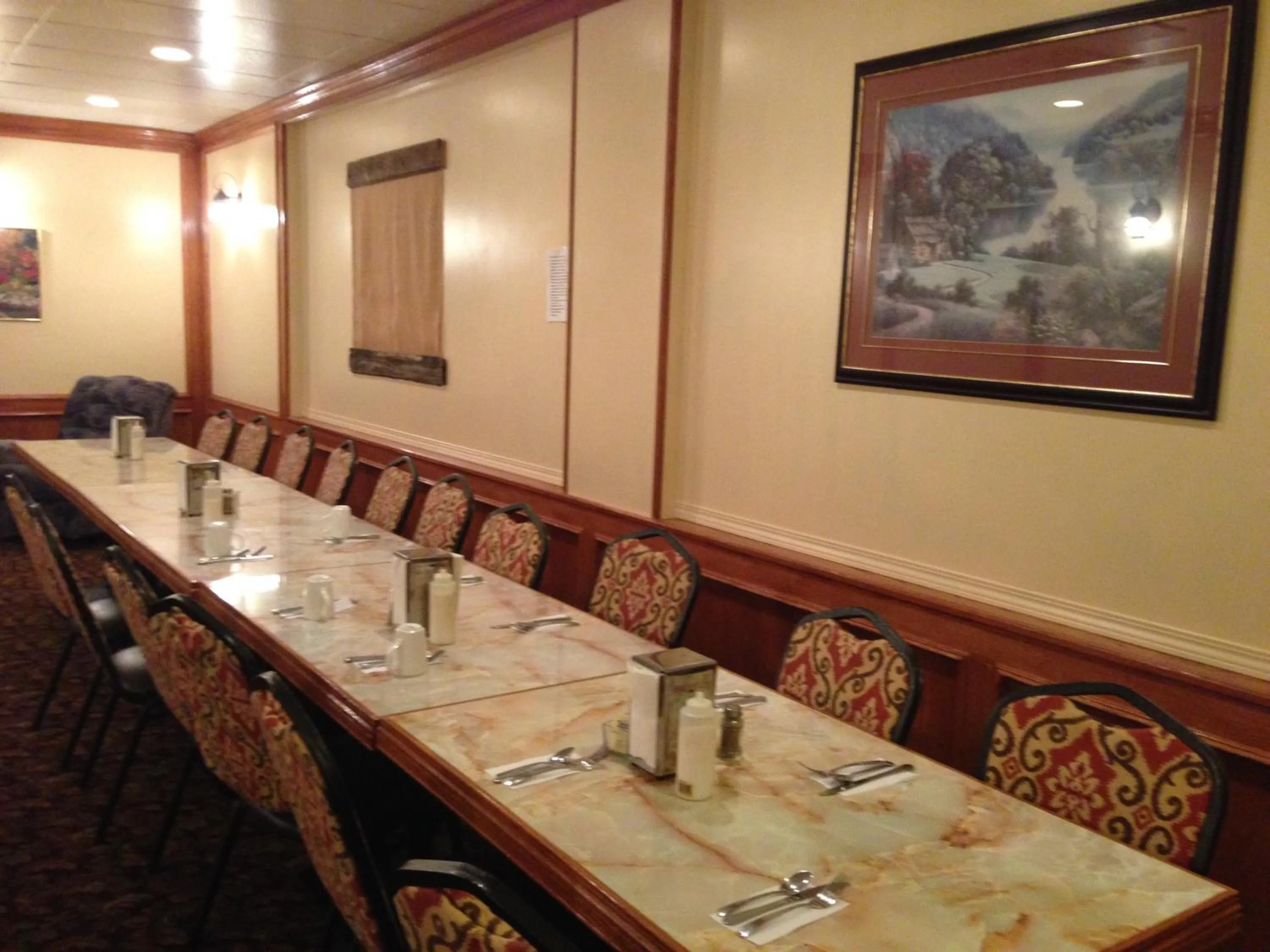 Restaurant/places to eat in Sundre Motor Inn
