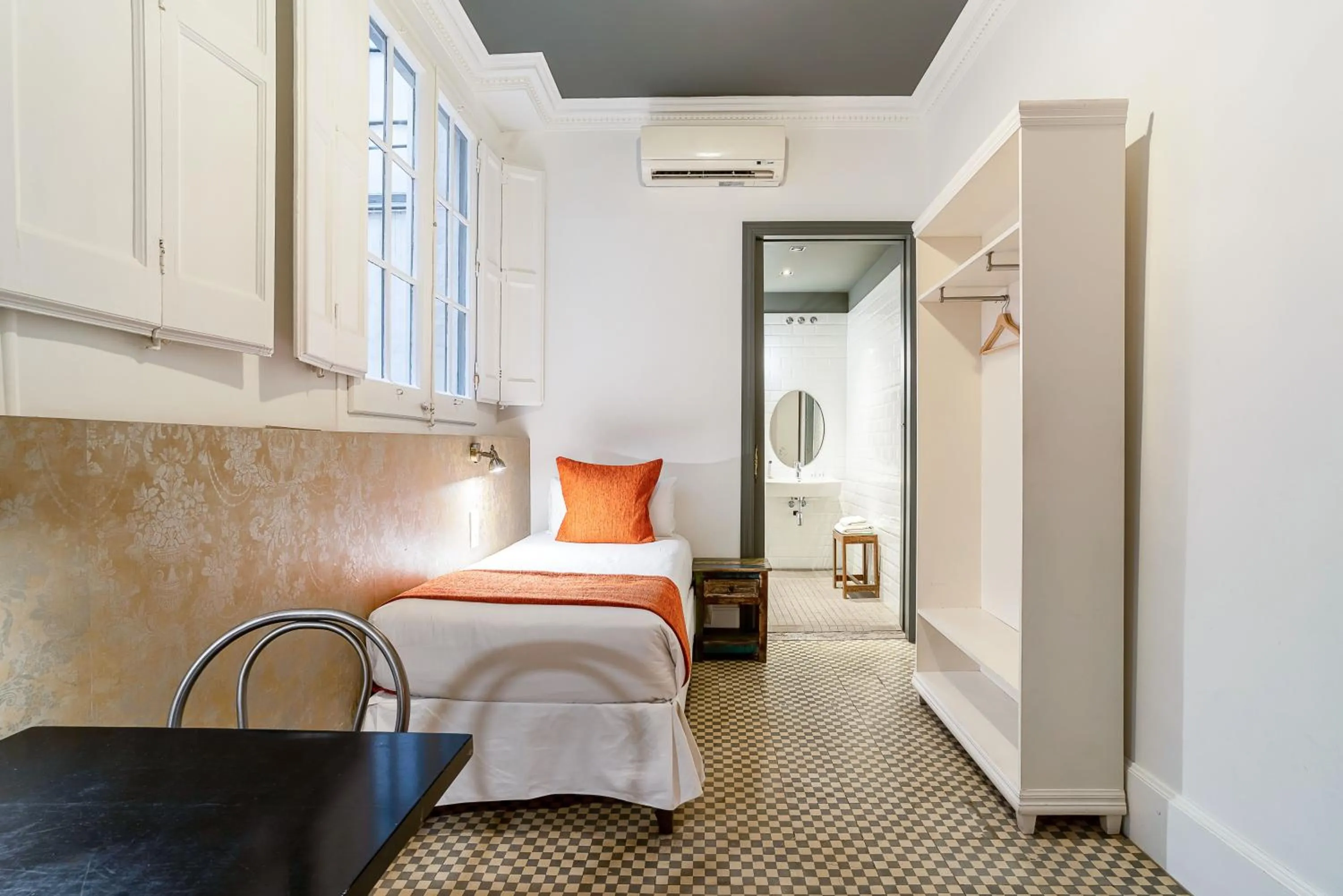 Indoor Single Room in Casa Gracia