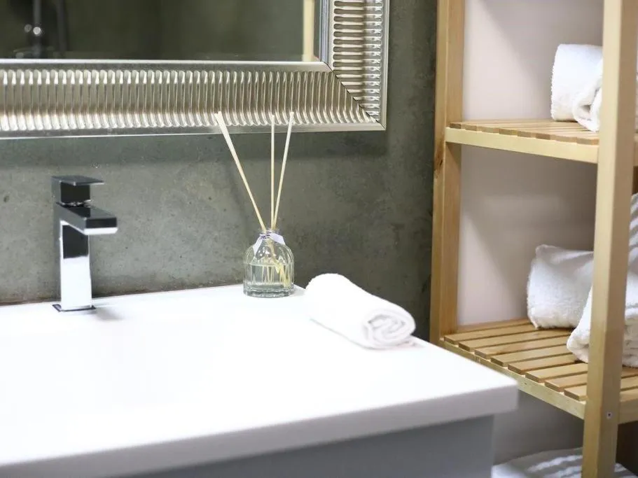 Bathroom, Bed in Maison Bacou Cité 3
