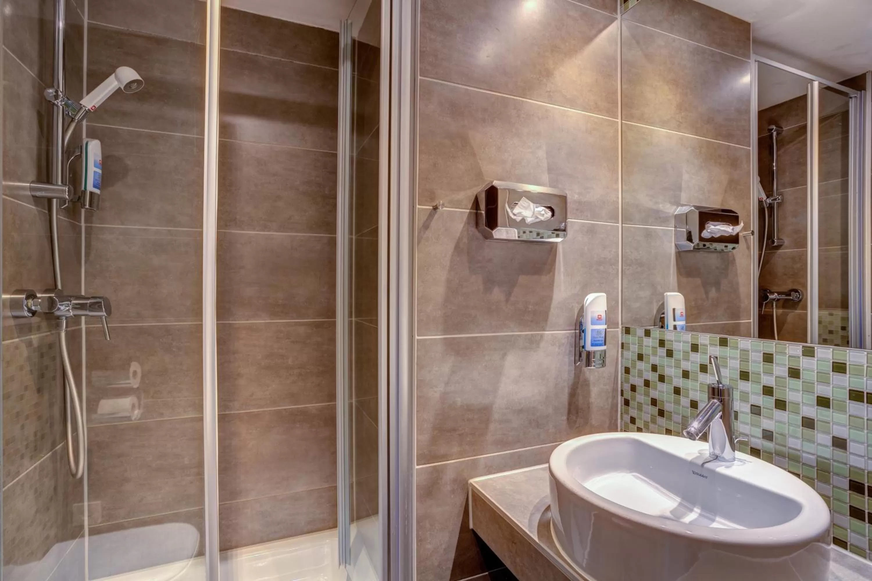 Bathroom in MEININGER Hotel Berlin Mitte