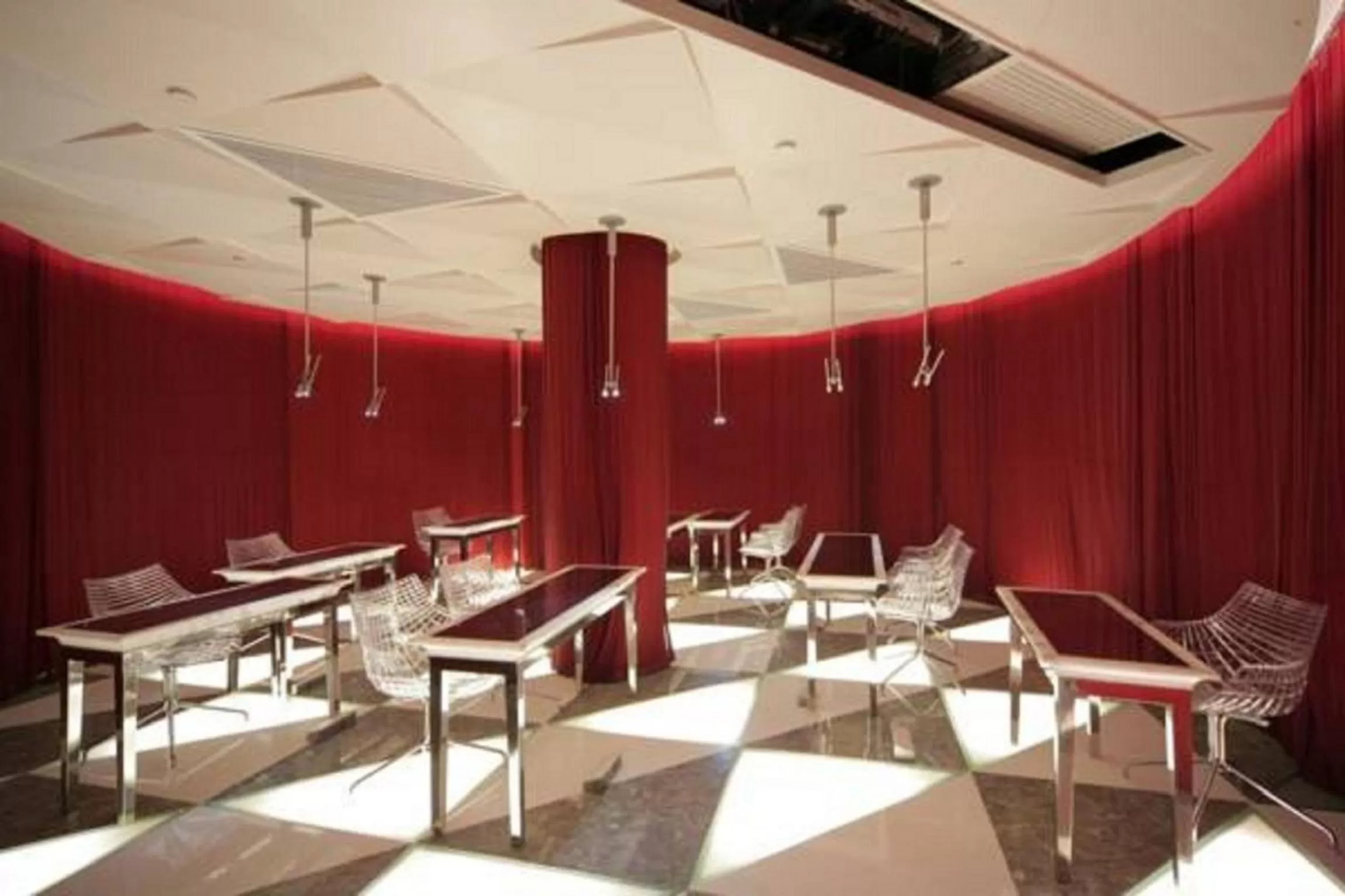 Communal lounge/ TV room in Kowloon Harbourfront Hotel