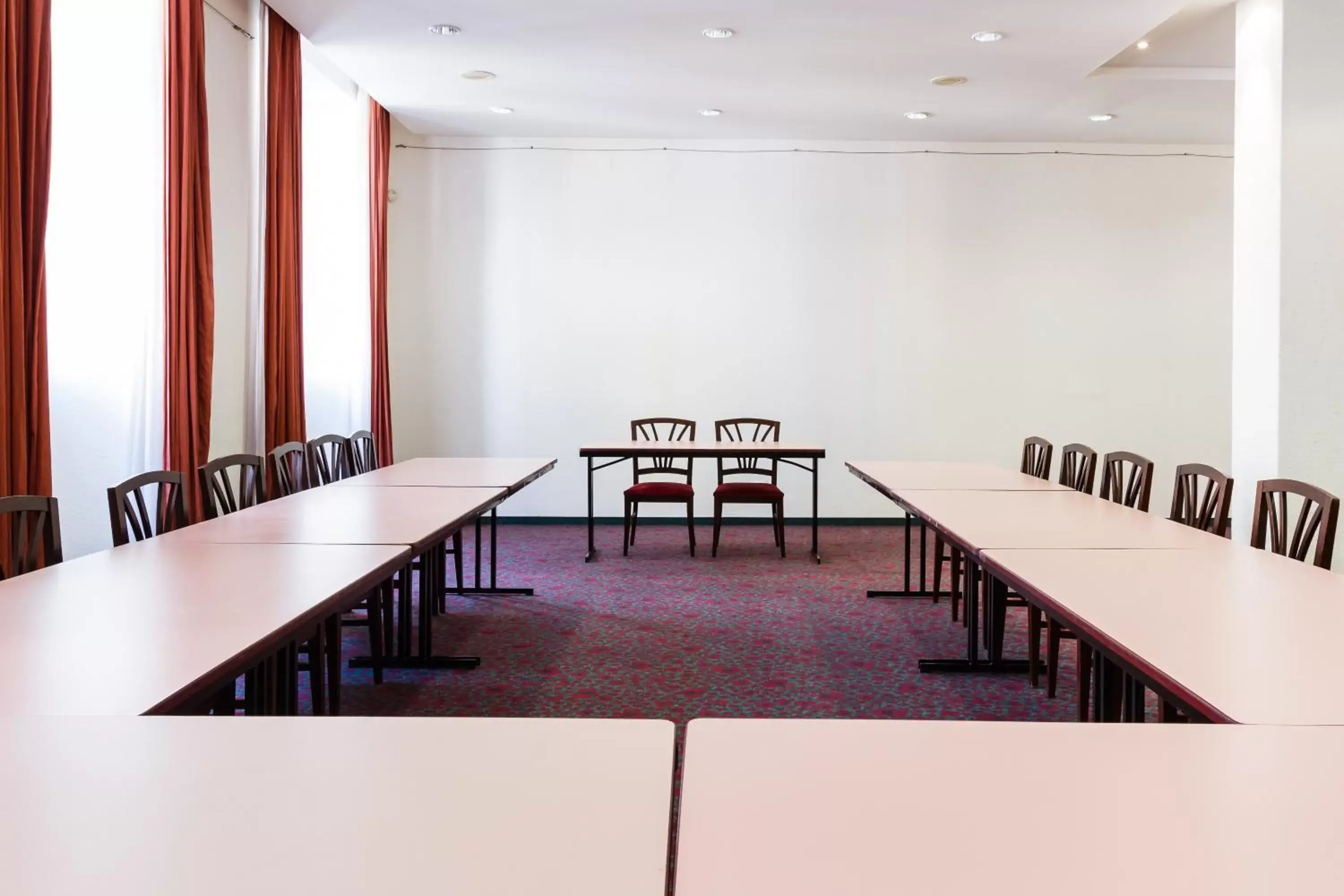 Meeting/conference room in Hotel ibis Figueira Da Foz