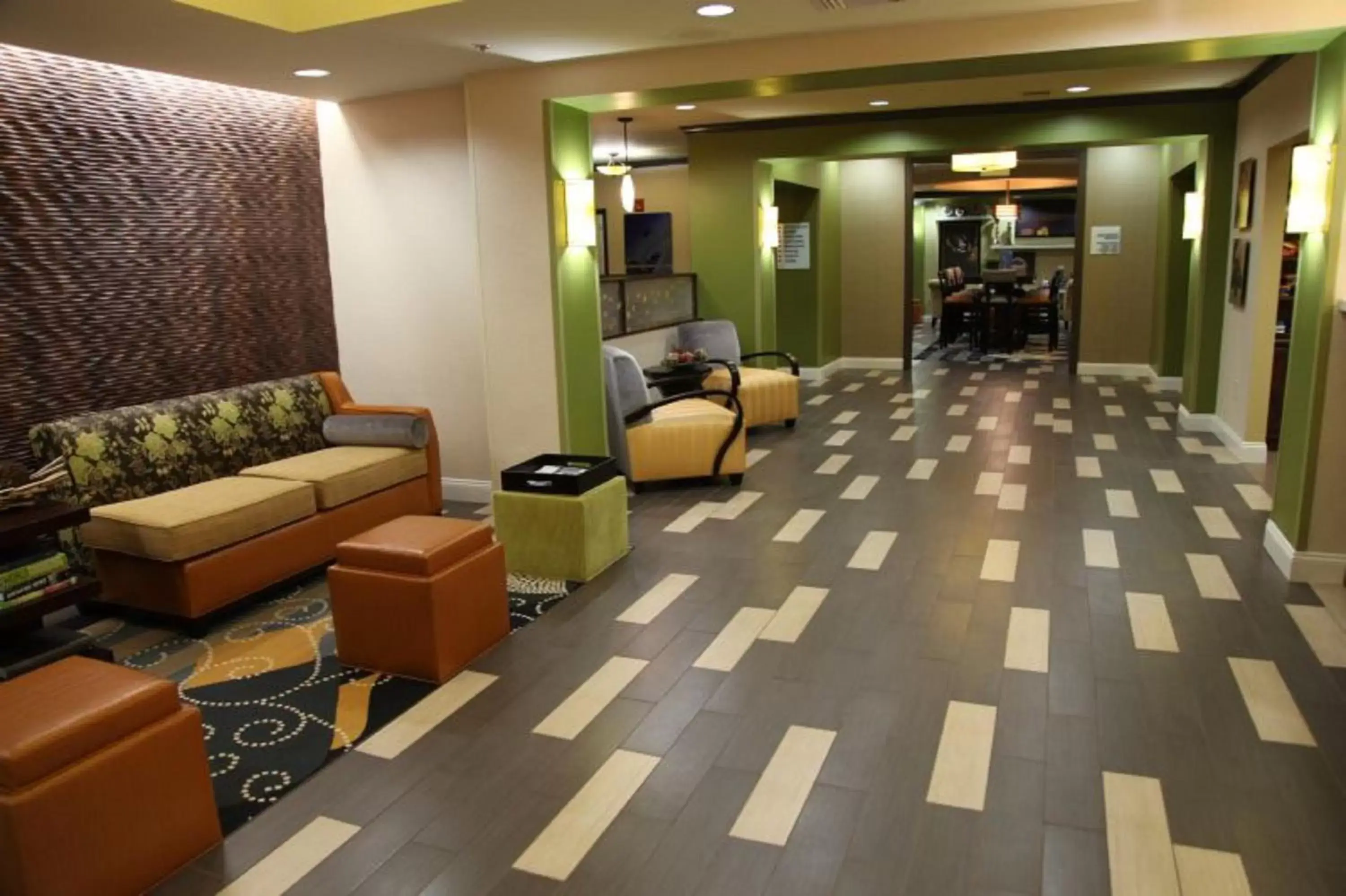 Property building, Lobby/Reception in Holiday Inn Express & Suites - Huntsville Airport, an IHG Hotel