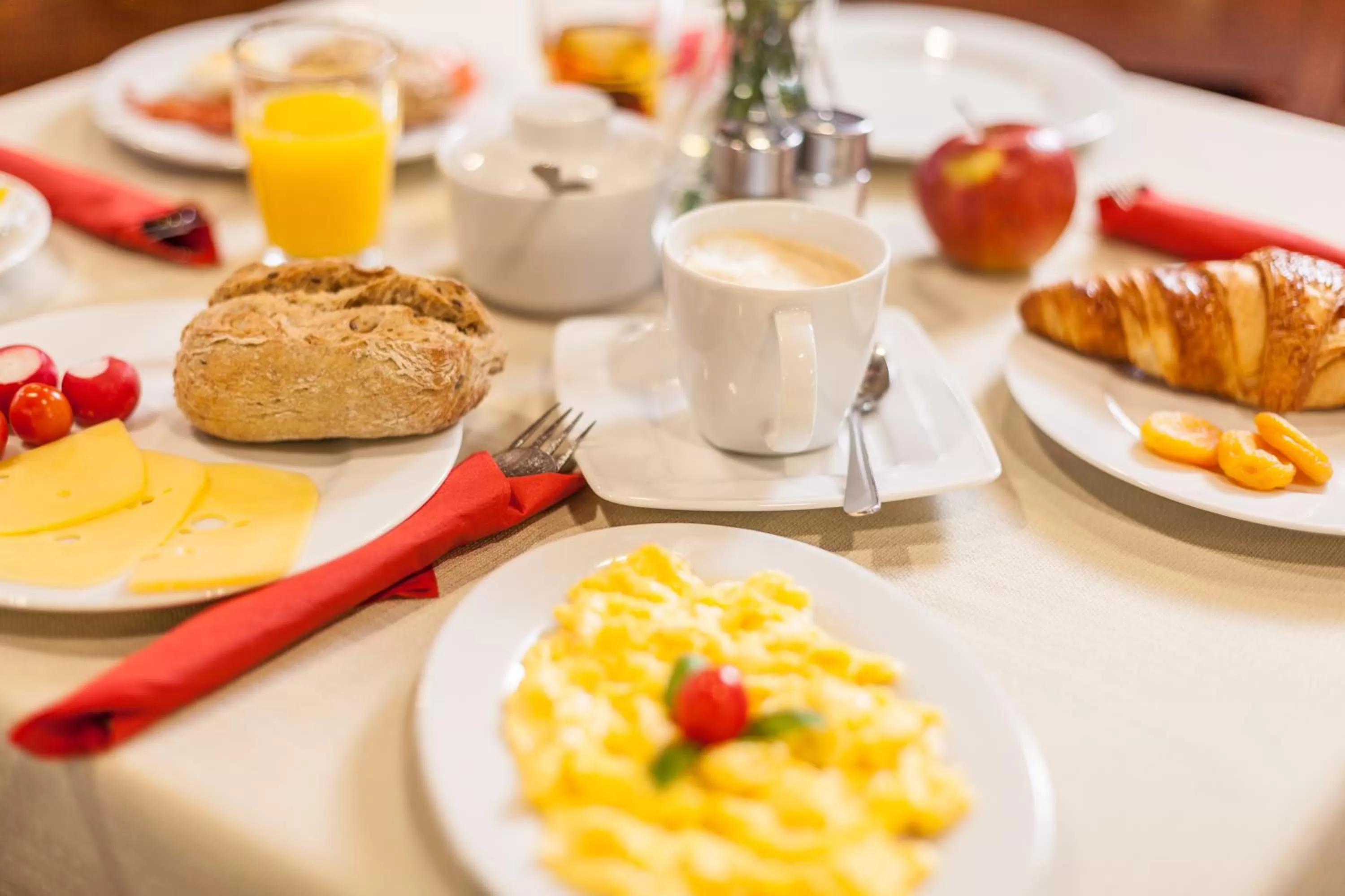 Restaurant/places to eat in Hotel Czarna Róża