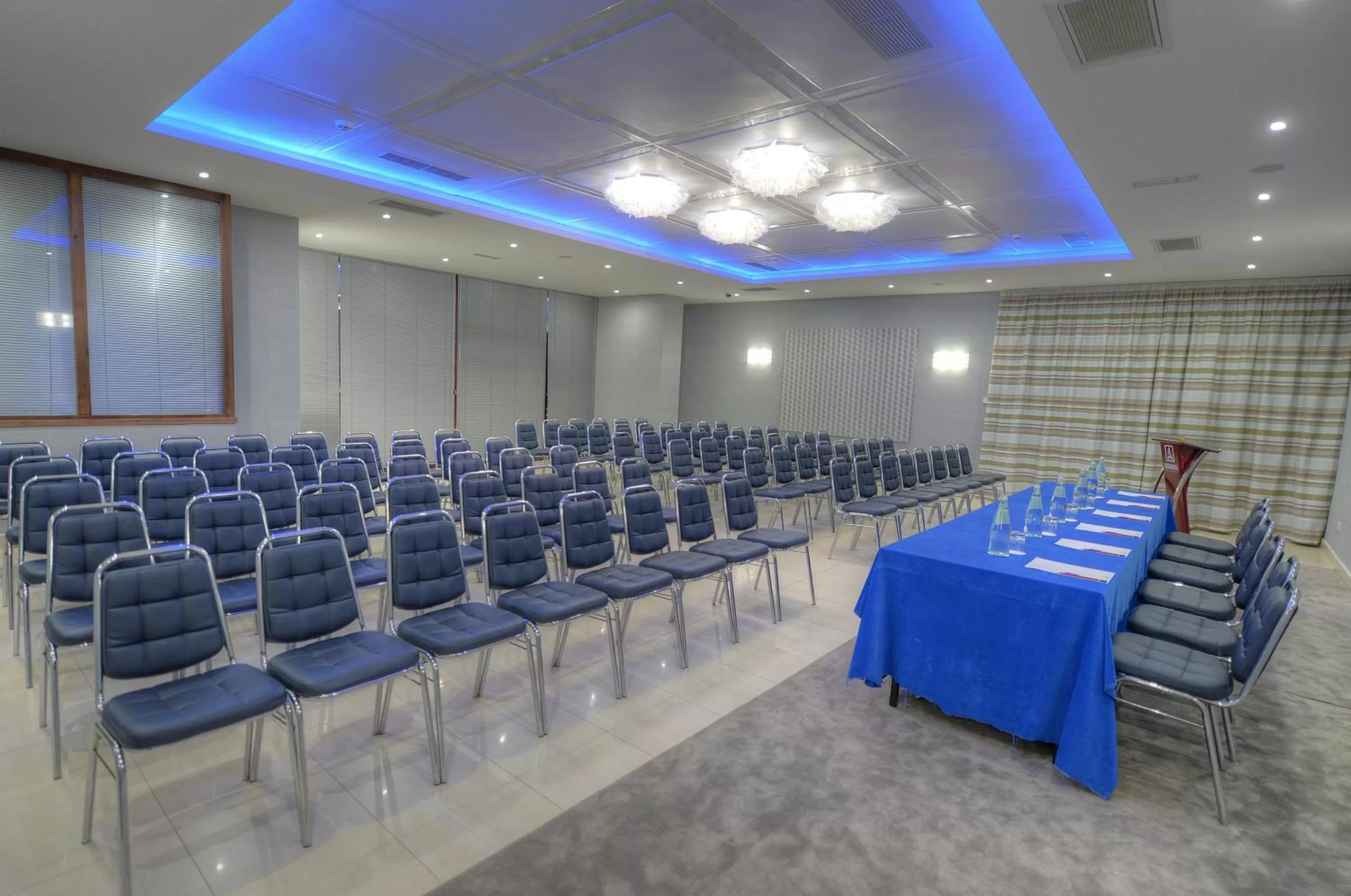 Business facilities in Alexandra Hotel