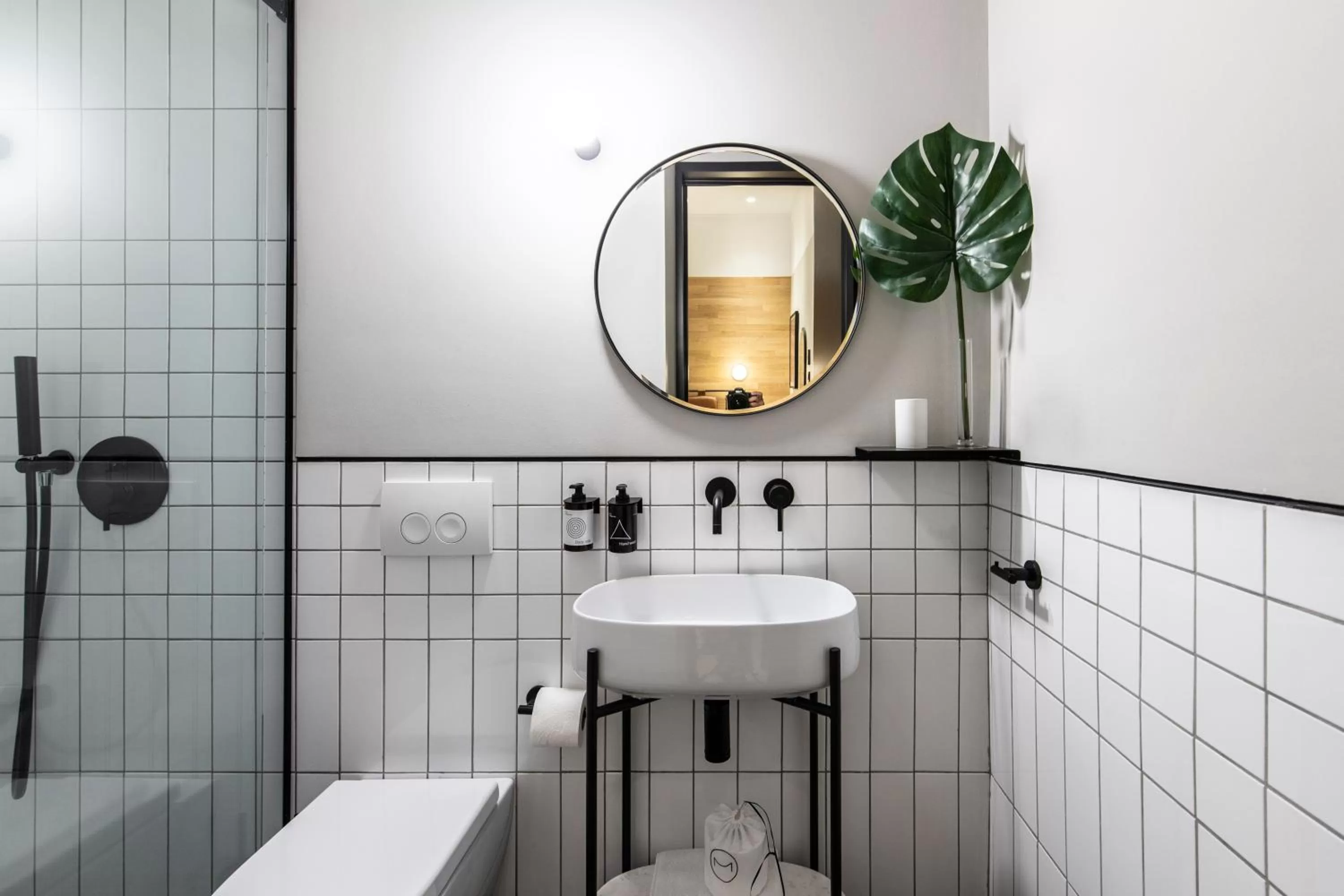 Bathroom in The Modernist Thessaloniki