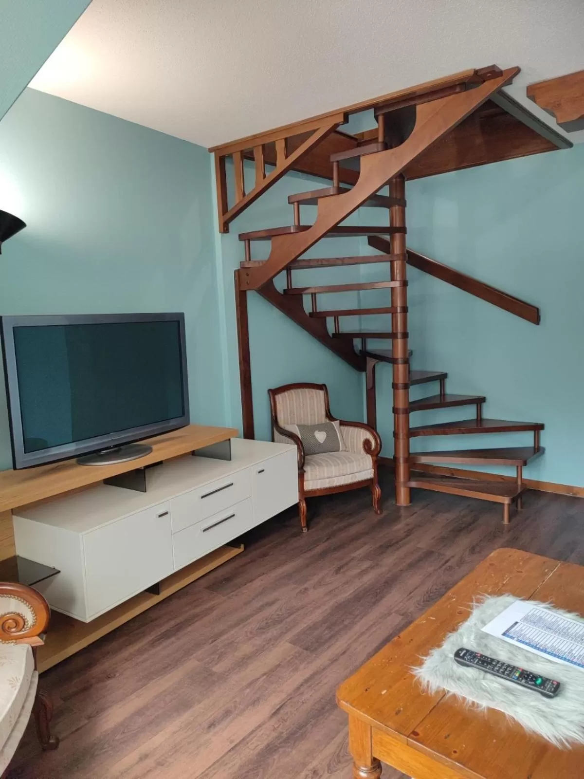 Living room, TV/Entertainment Center in Hôtel Au Lion