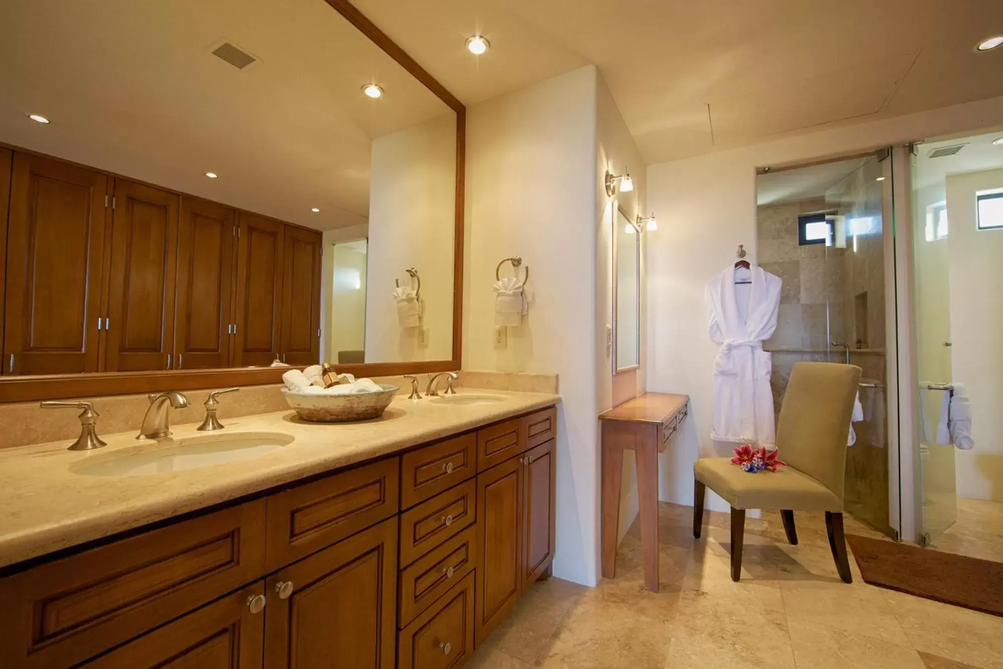 Bathroom in Alegranza Luxury Resort - All Master Suite