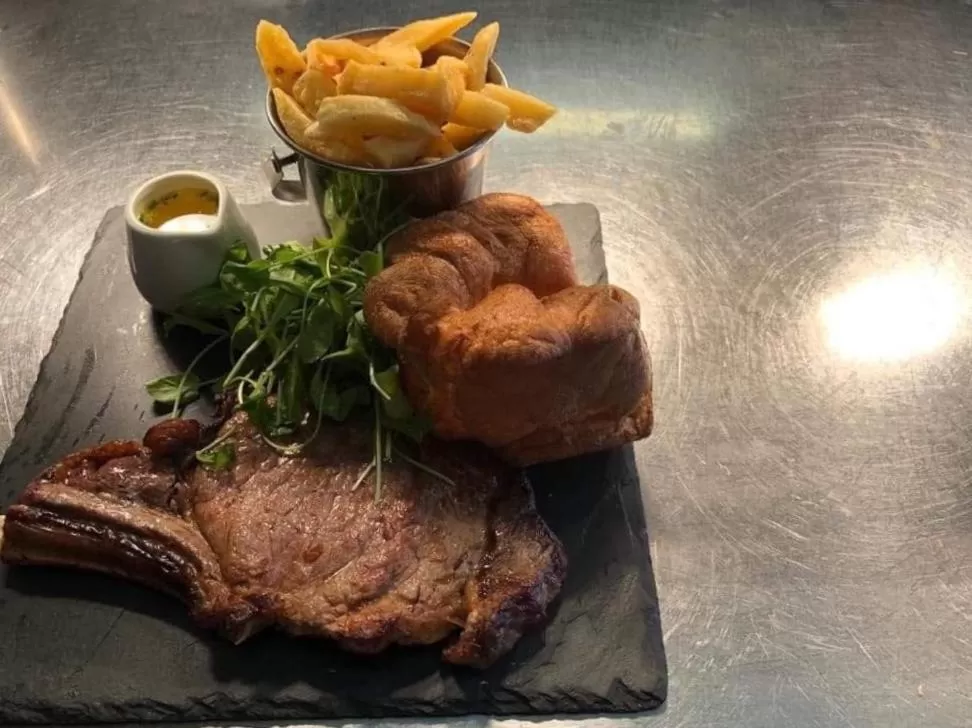 Dining area in Wellington Inn