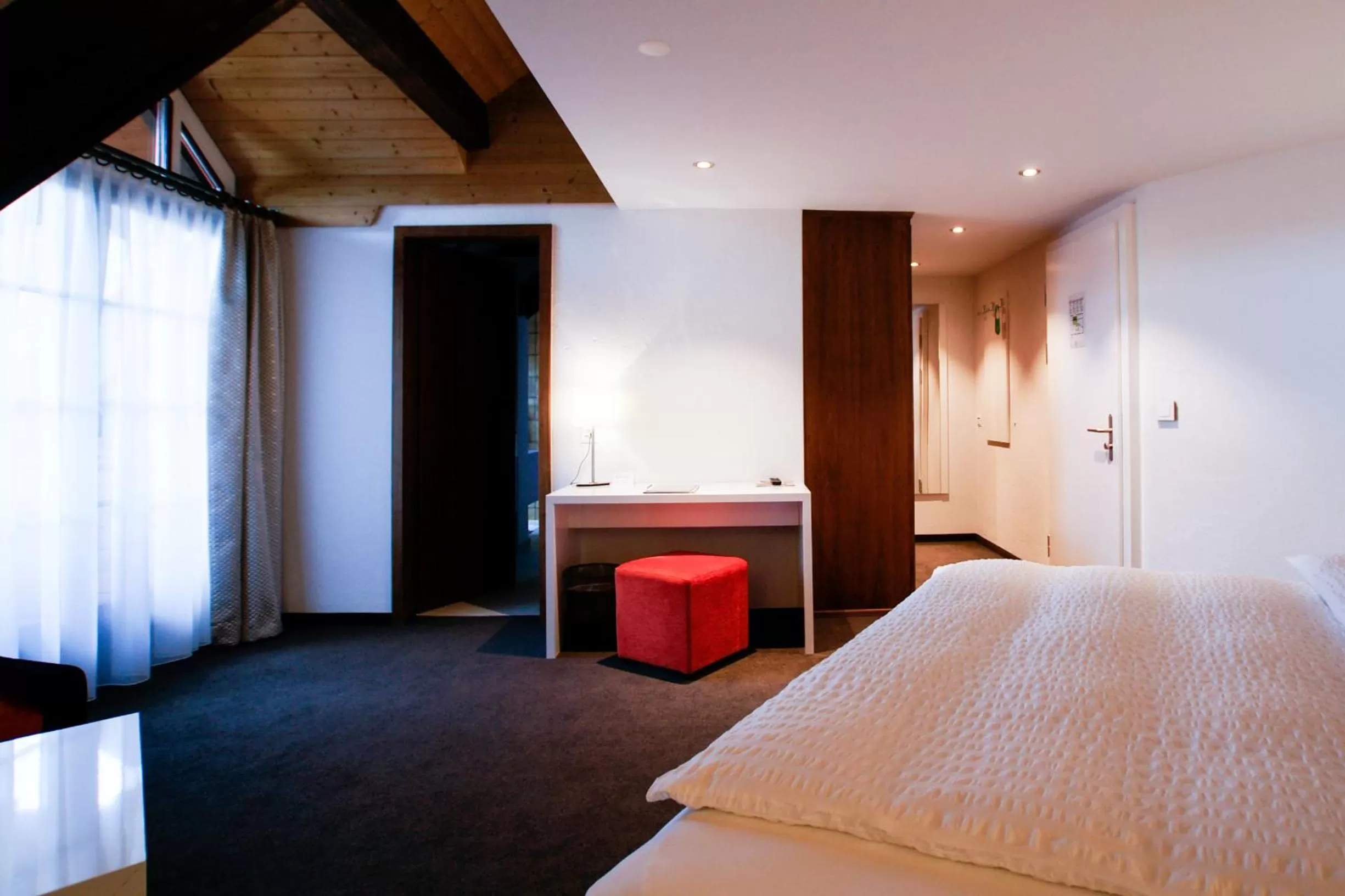 Photo of the whole room, Bed in Ochsen Lenzburg