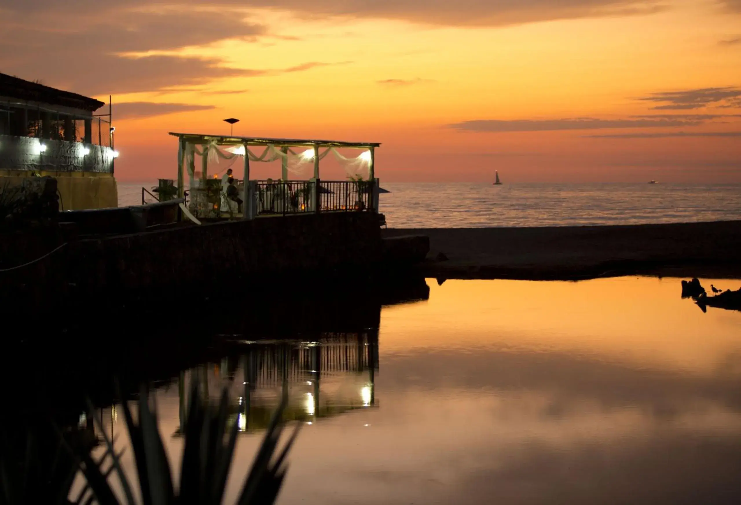 Beach, Sunrise/Sunset in Costa Club Punta Arena