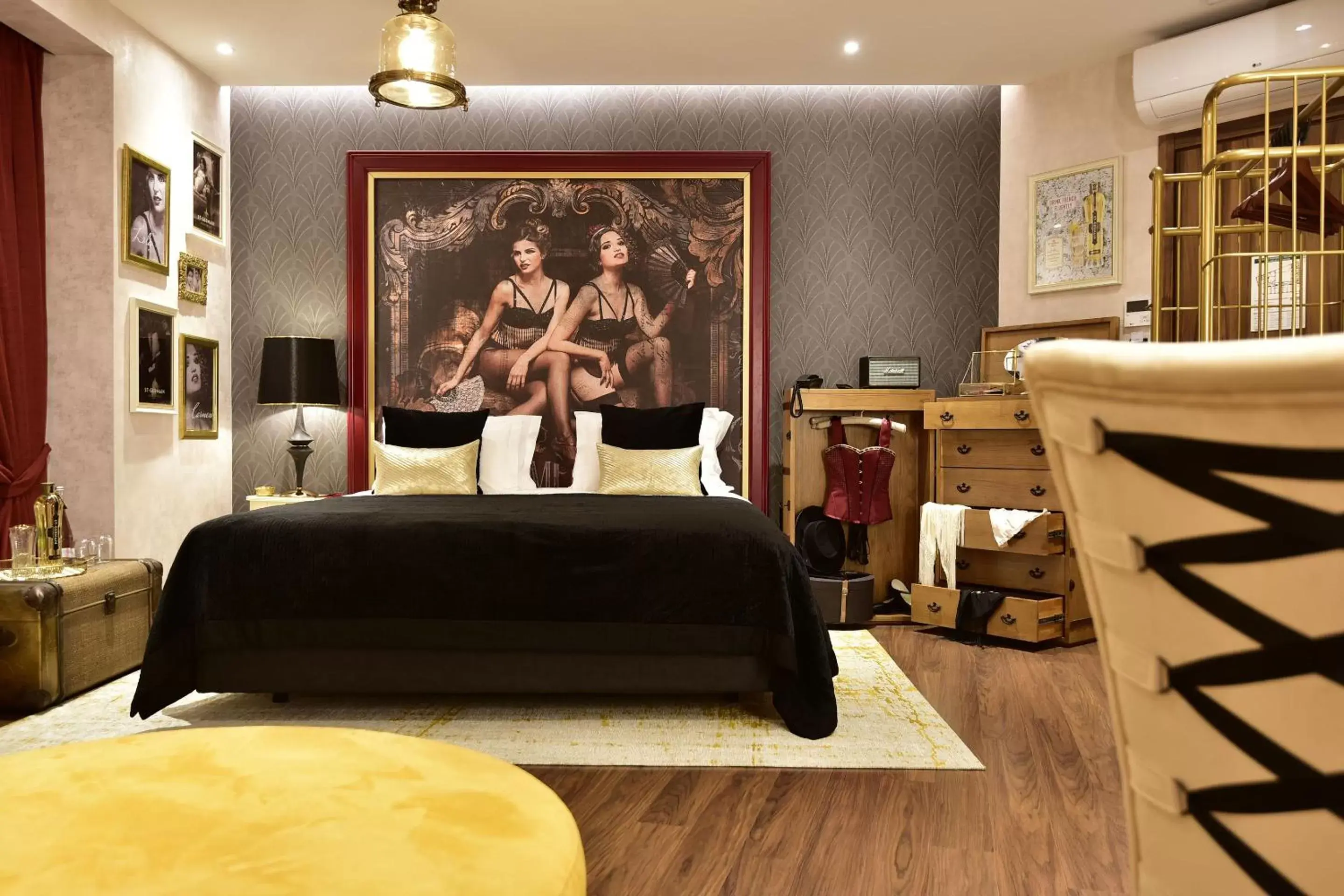 Bedroom in Maxime Hotel Lisbon